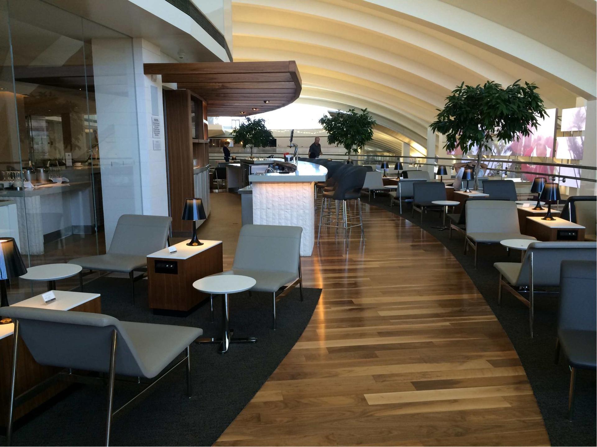 Star Alliance Business Class Lounge image 8 of 72