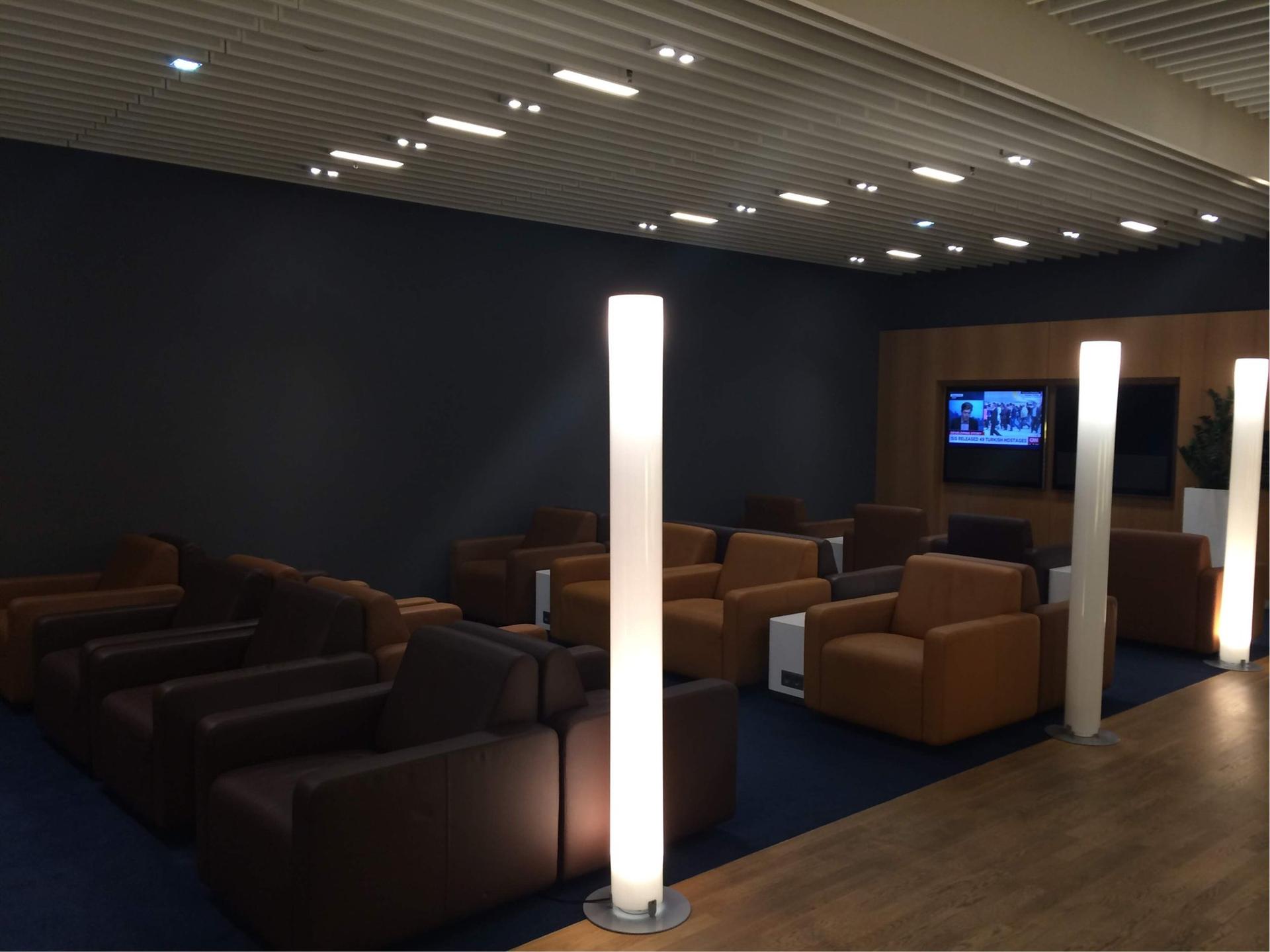 Lufthansa Senator Lounge (Non-Schengen)  image 10 of 17