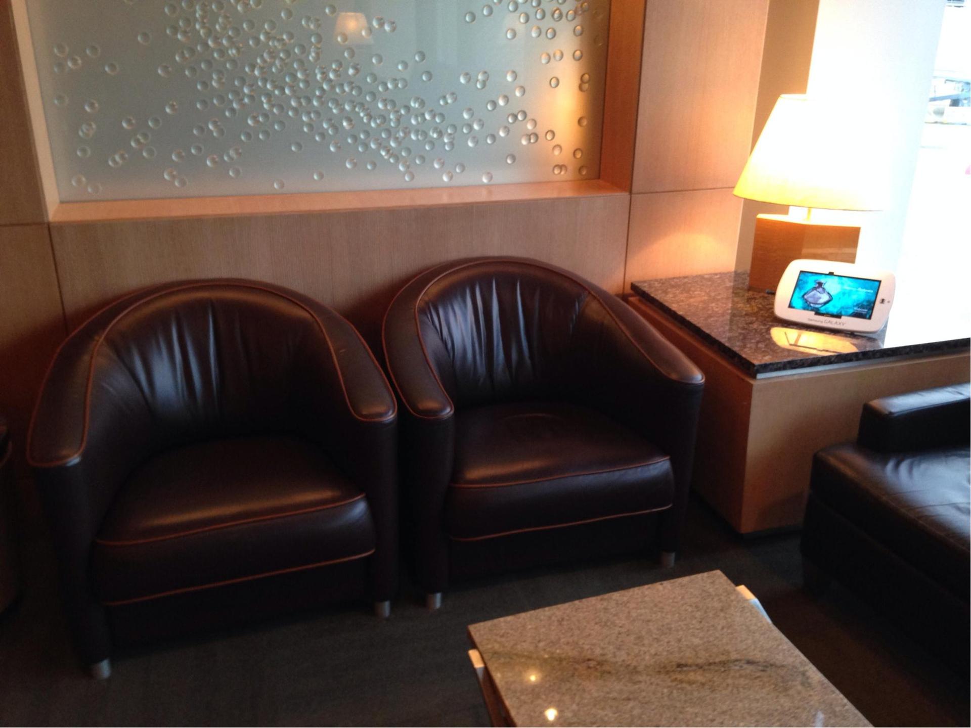American Airlines Admirals Club image 1 of 2
