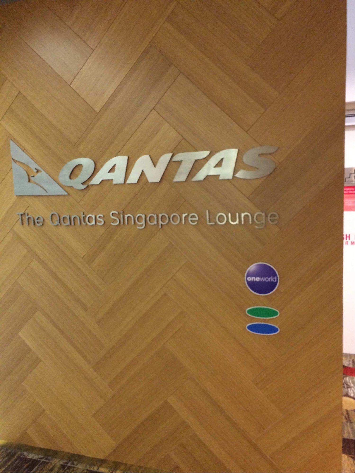 The Qantas Singapore Lounge image 47 of 49
