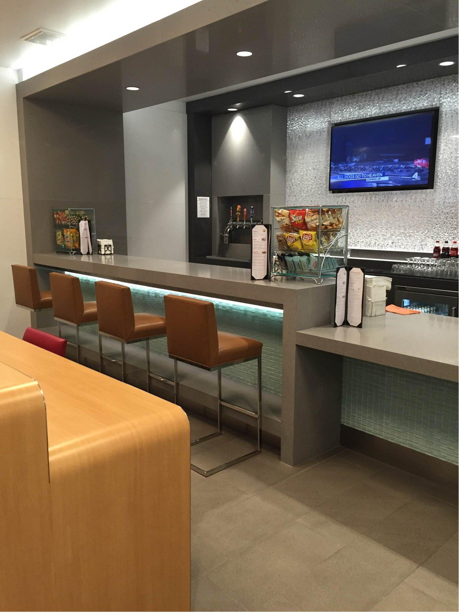 American Airlines Admirals Club image 5 of 43
