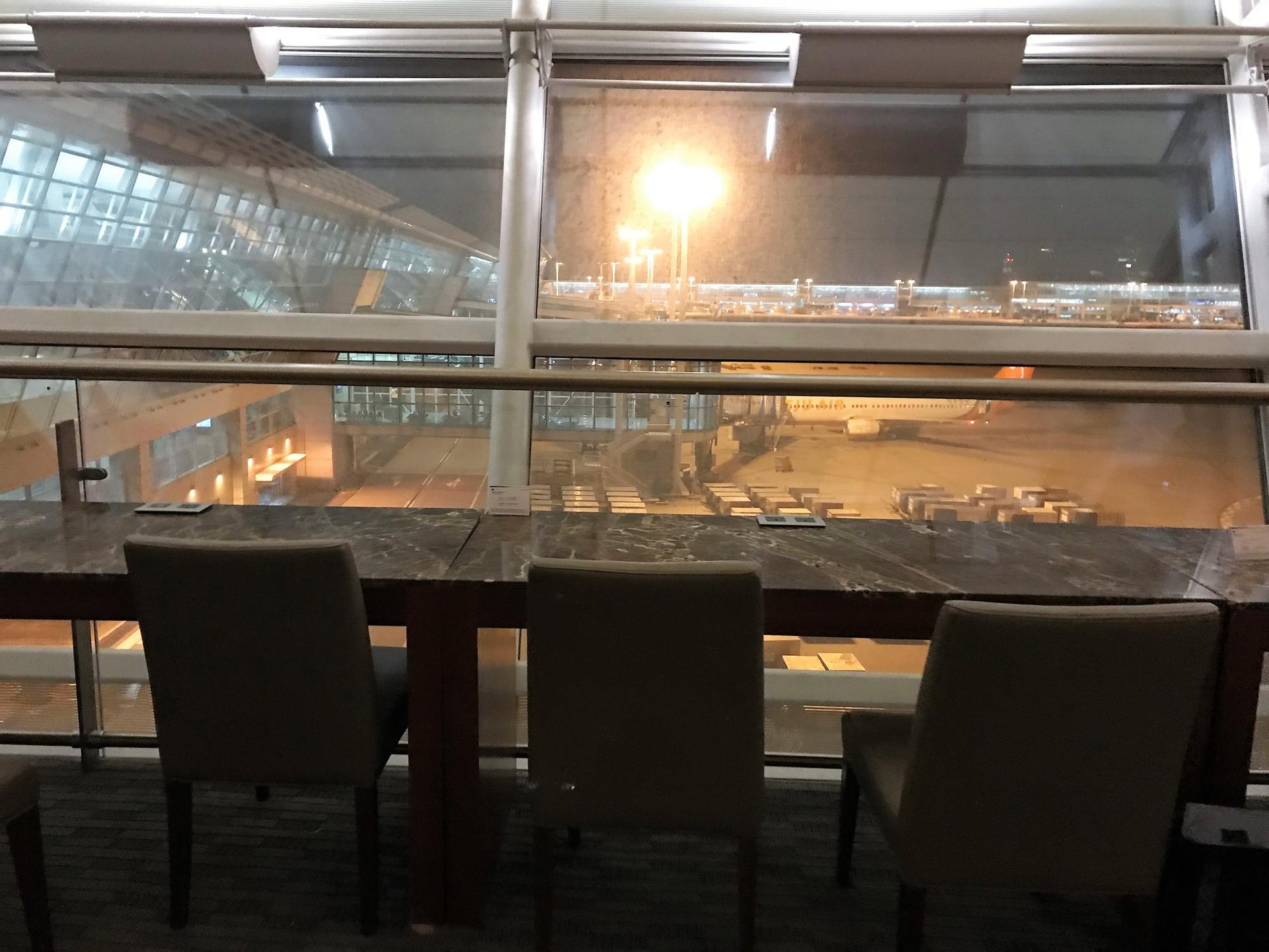 Asiana Airlines Business Class Lounge (East) image 59 of 59