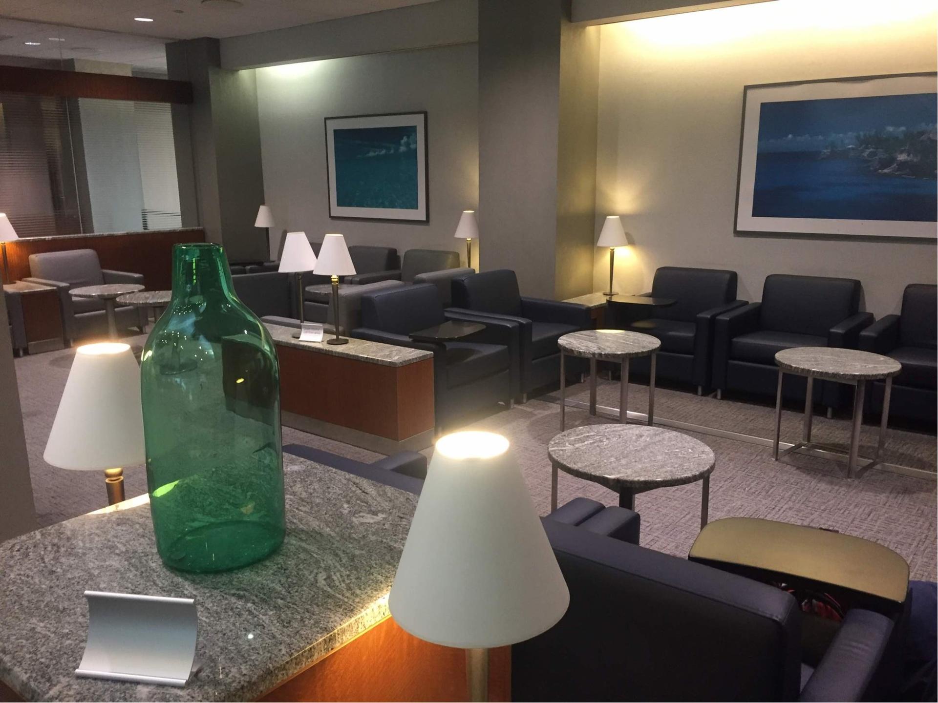 American Airlines Admirals Club image 15 of 48