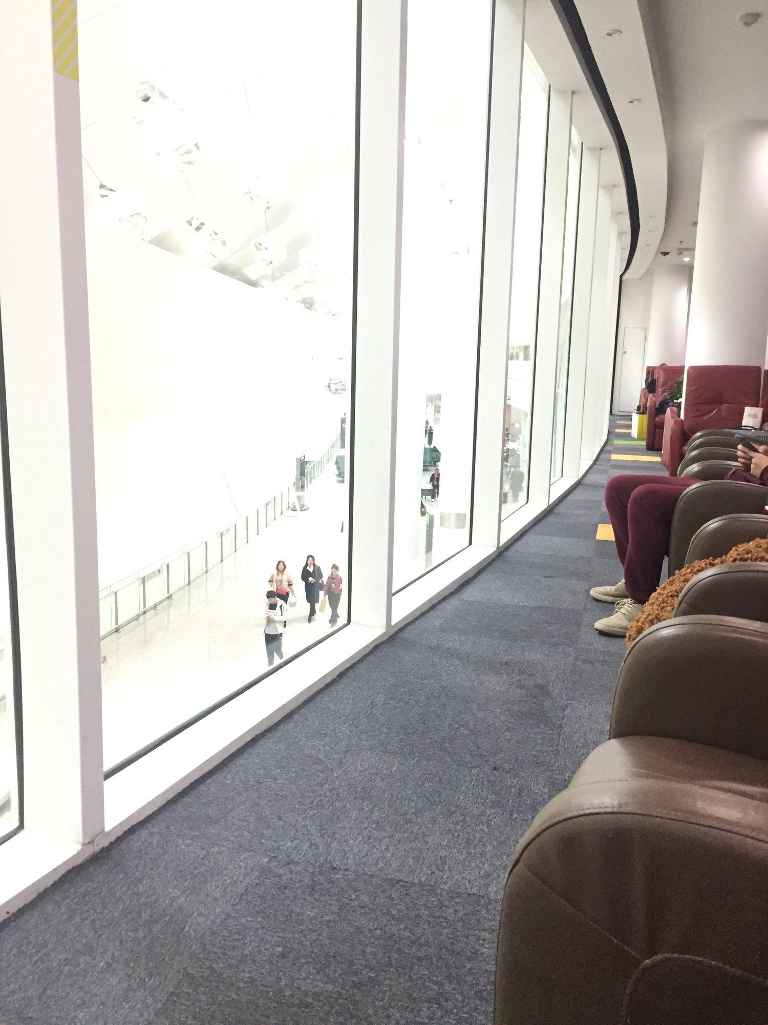 Shenzhen Airport First & Business Class Lounge (Joyee 1) (Closed For Renovation - Temporary Location Available) image 1 of 8