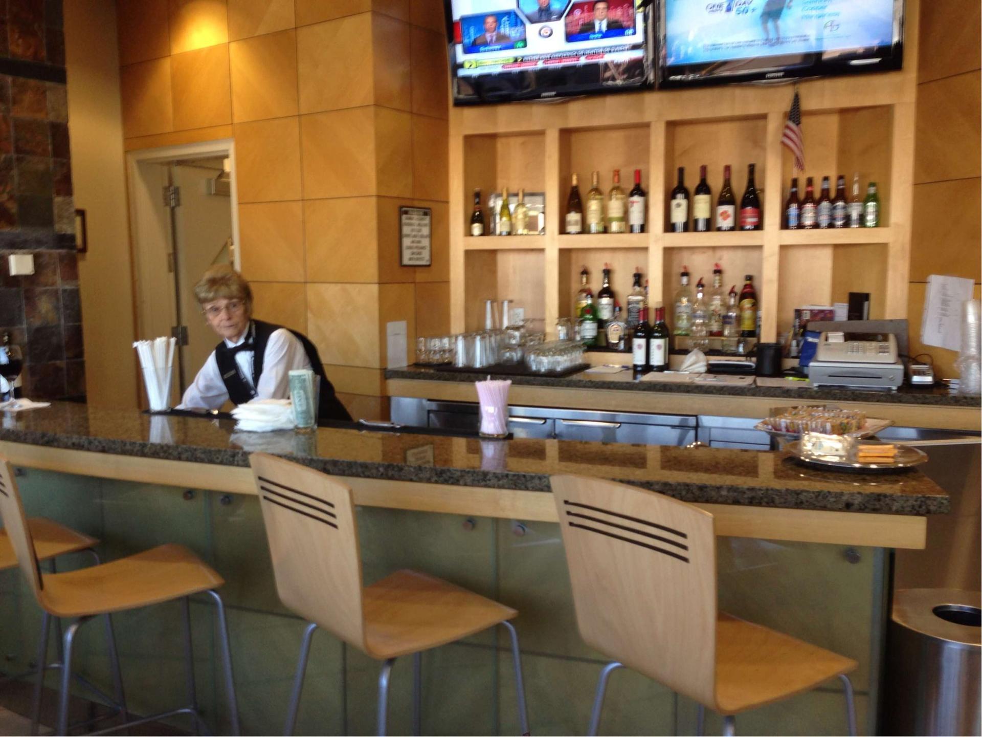 American Airlines Admirals Club (Gates A19-A21) image 1 of 16