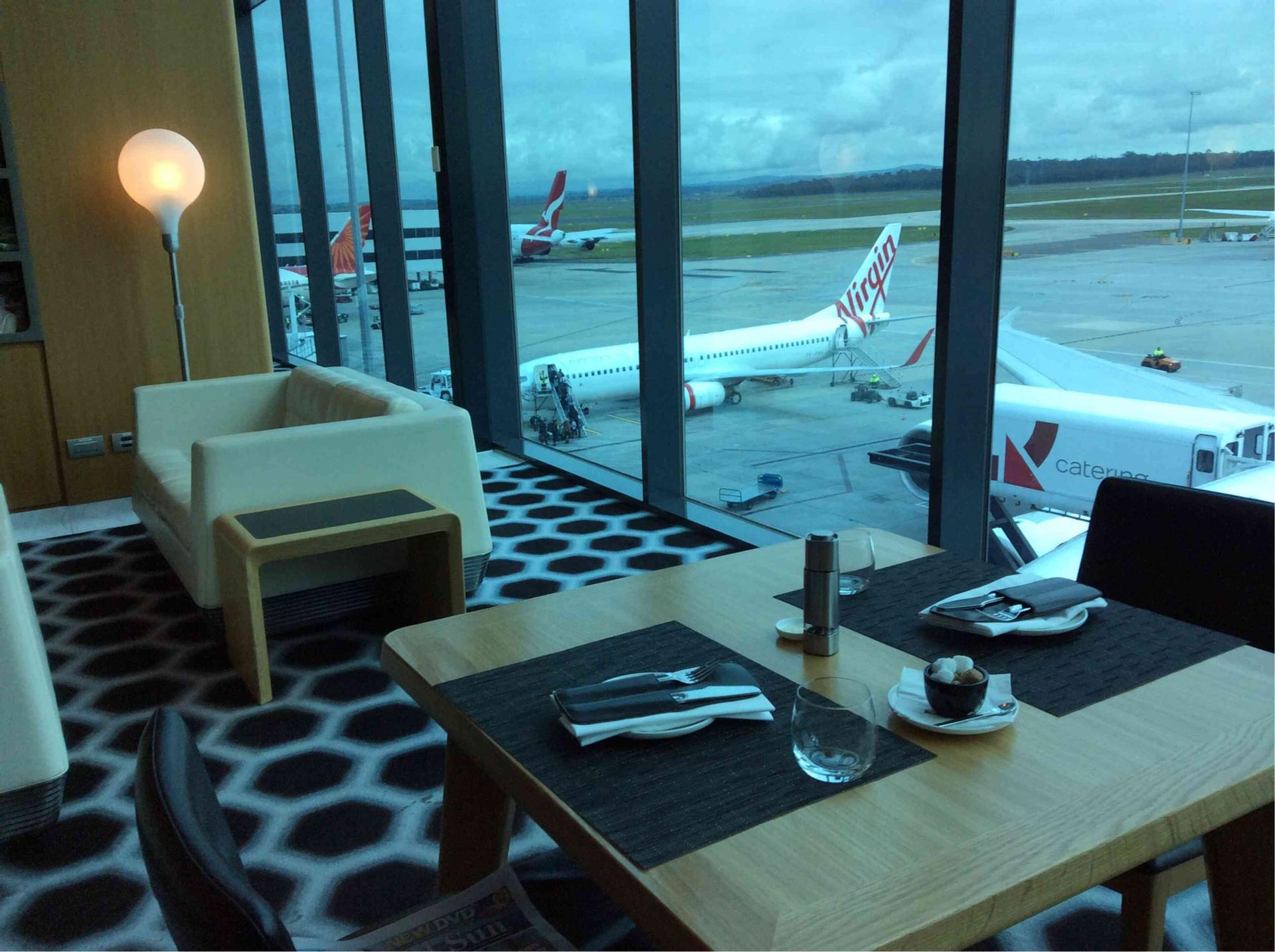 Qantas Airways International First Lounge image 2 of 35