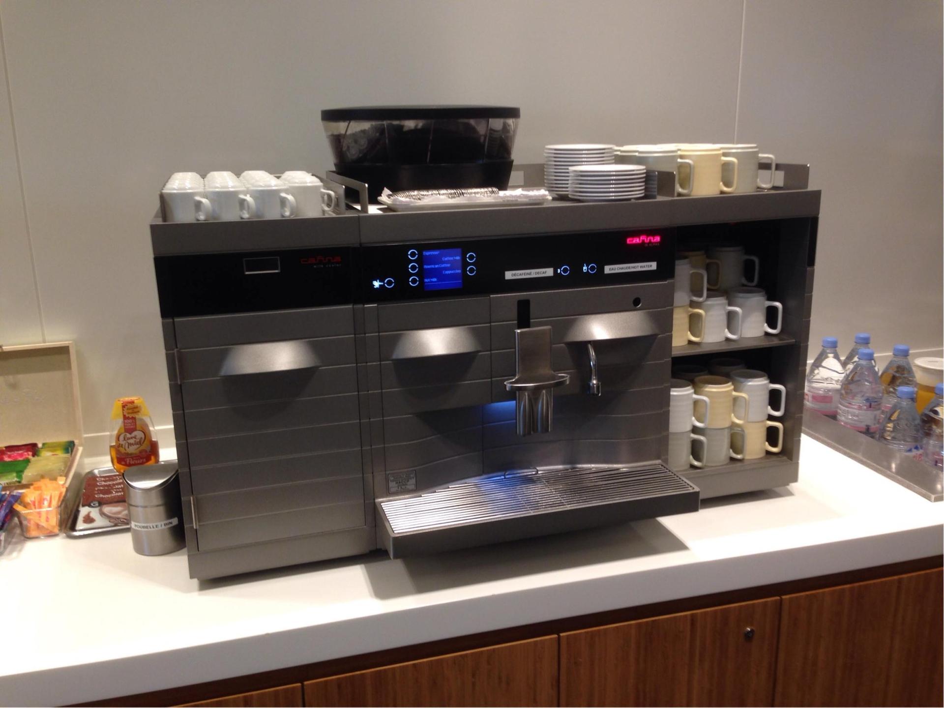 Cathay Pacific First and Business Class Lounge  image 7 of 29
