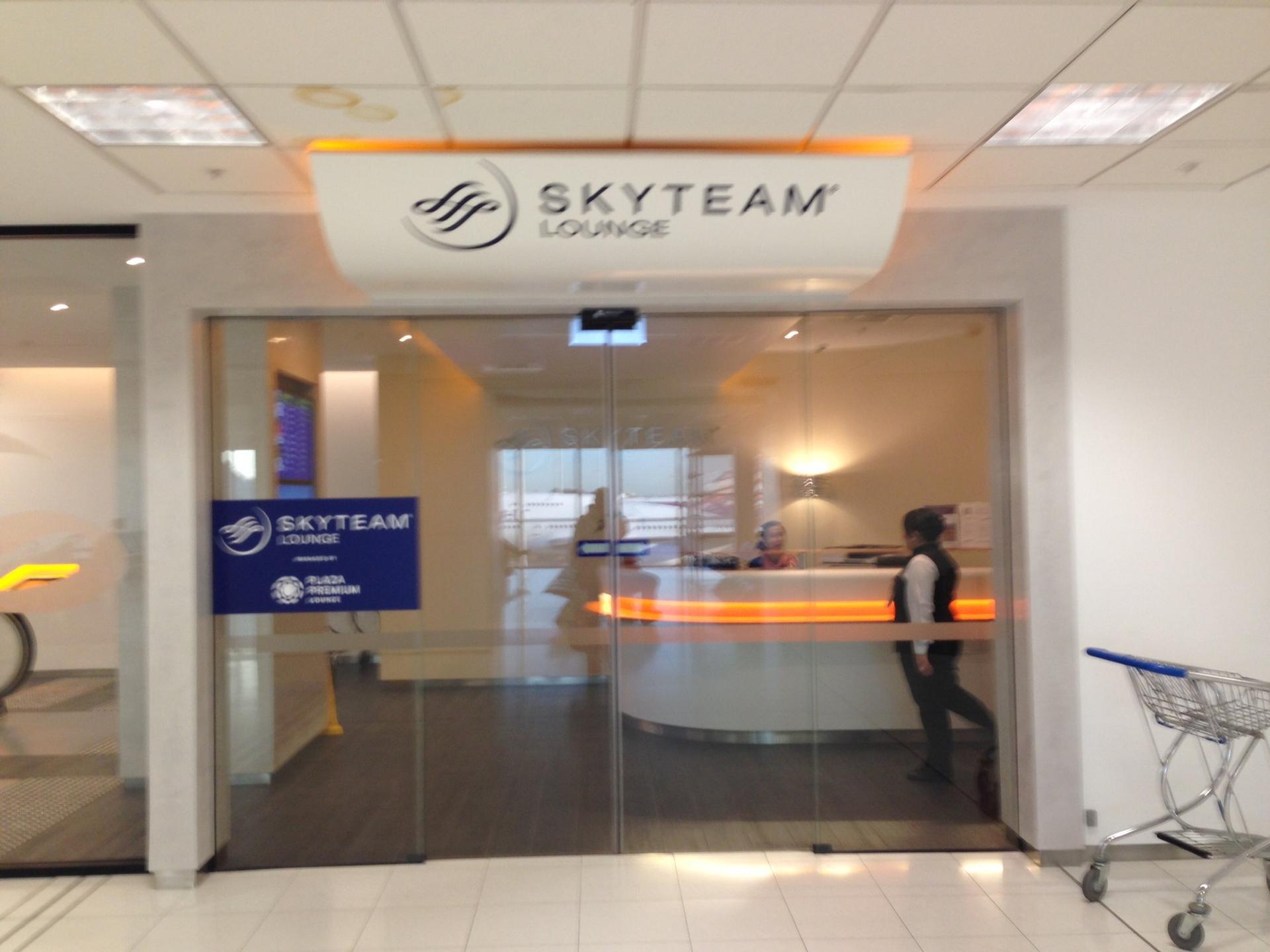 SkyTeam Lounge image 27 of 41
