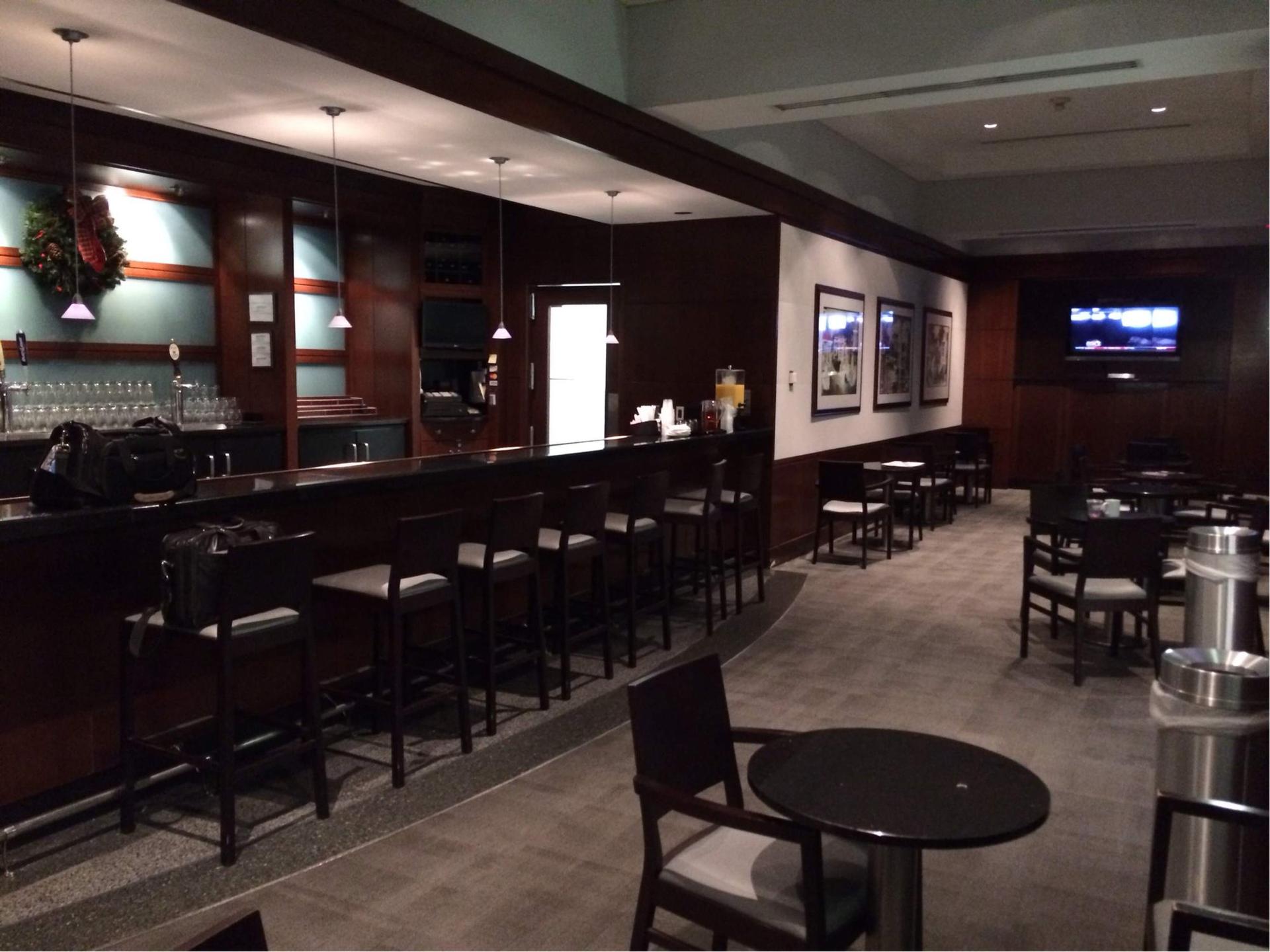 American Airlines Admirals Club image 6 of 37