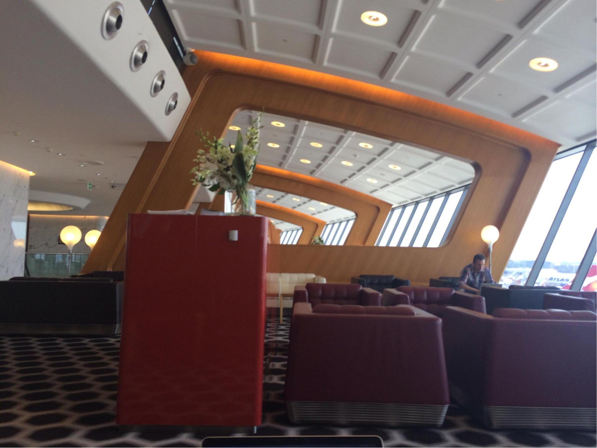 Qantas Airways International First Lounge image 4 of 58
