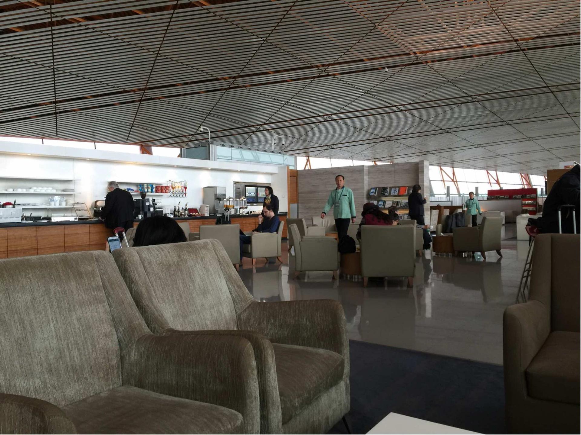 Cathay Pacific Lounge image 4 of 17
