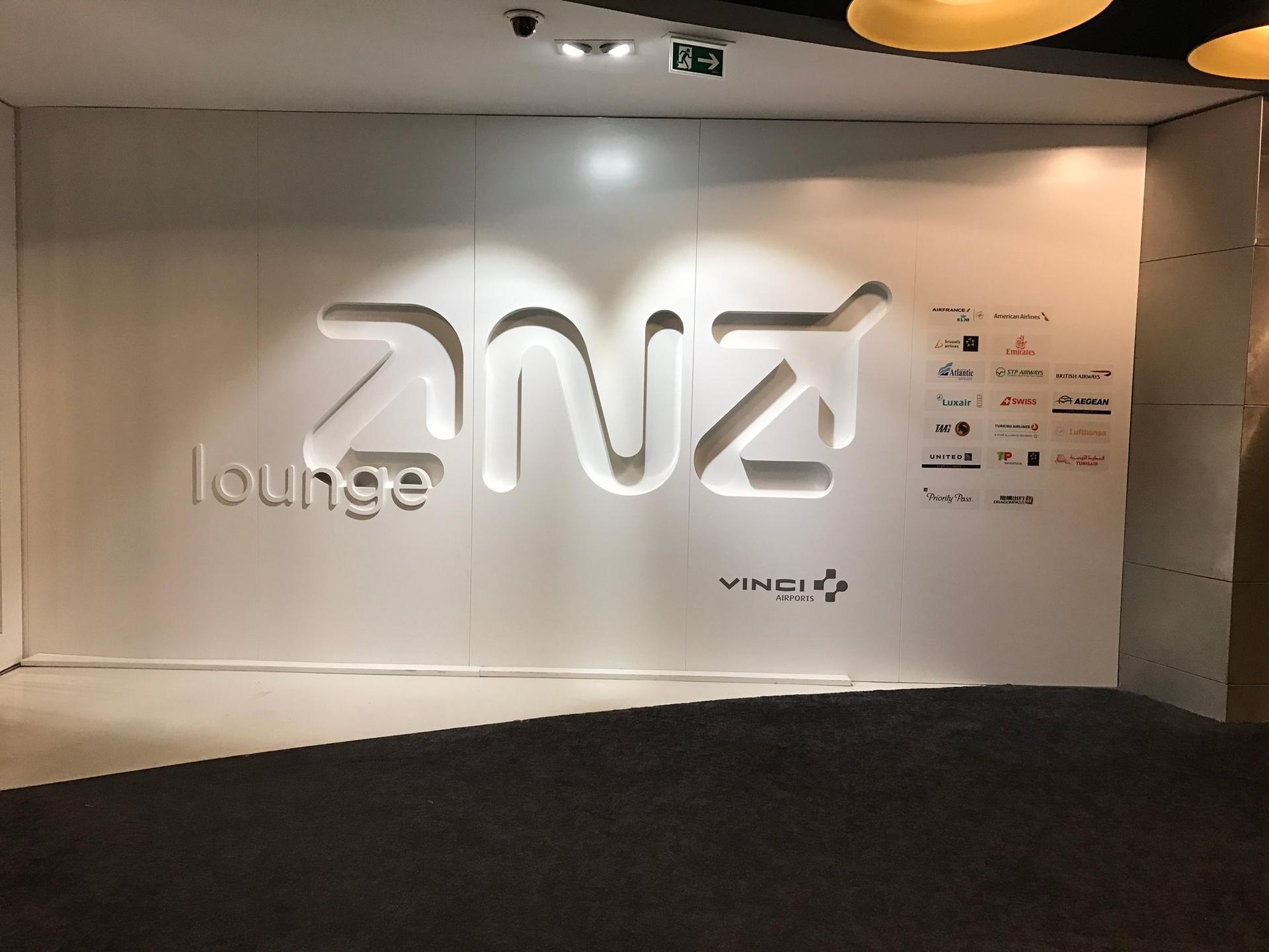 ANA Airport Lounge image 29 of 49