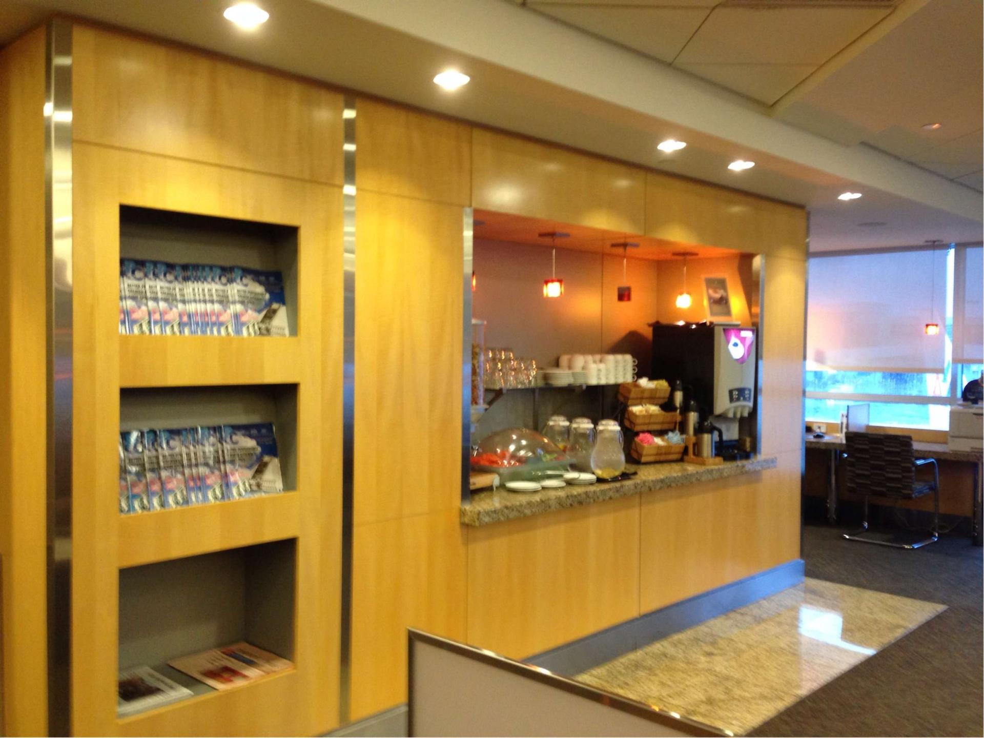 American Airlines Admirals Club image 1 of 25