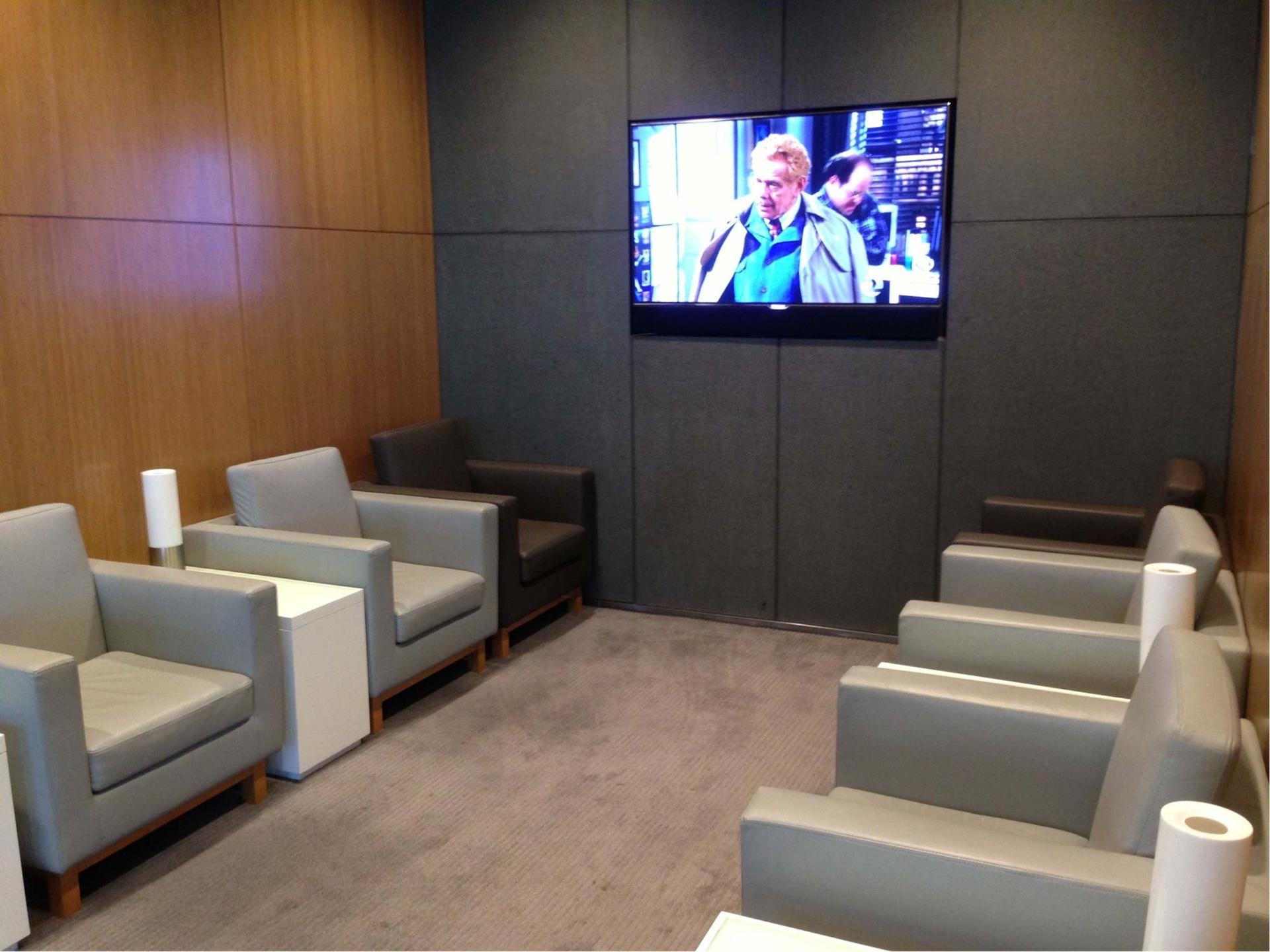 Cathay Pacific First and Business Class Lounge image 16 of 74