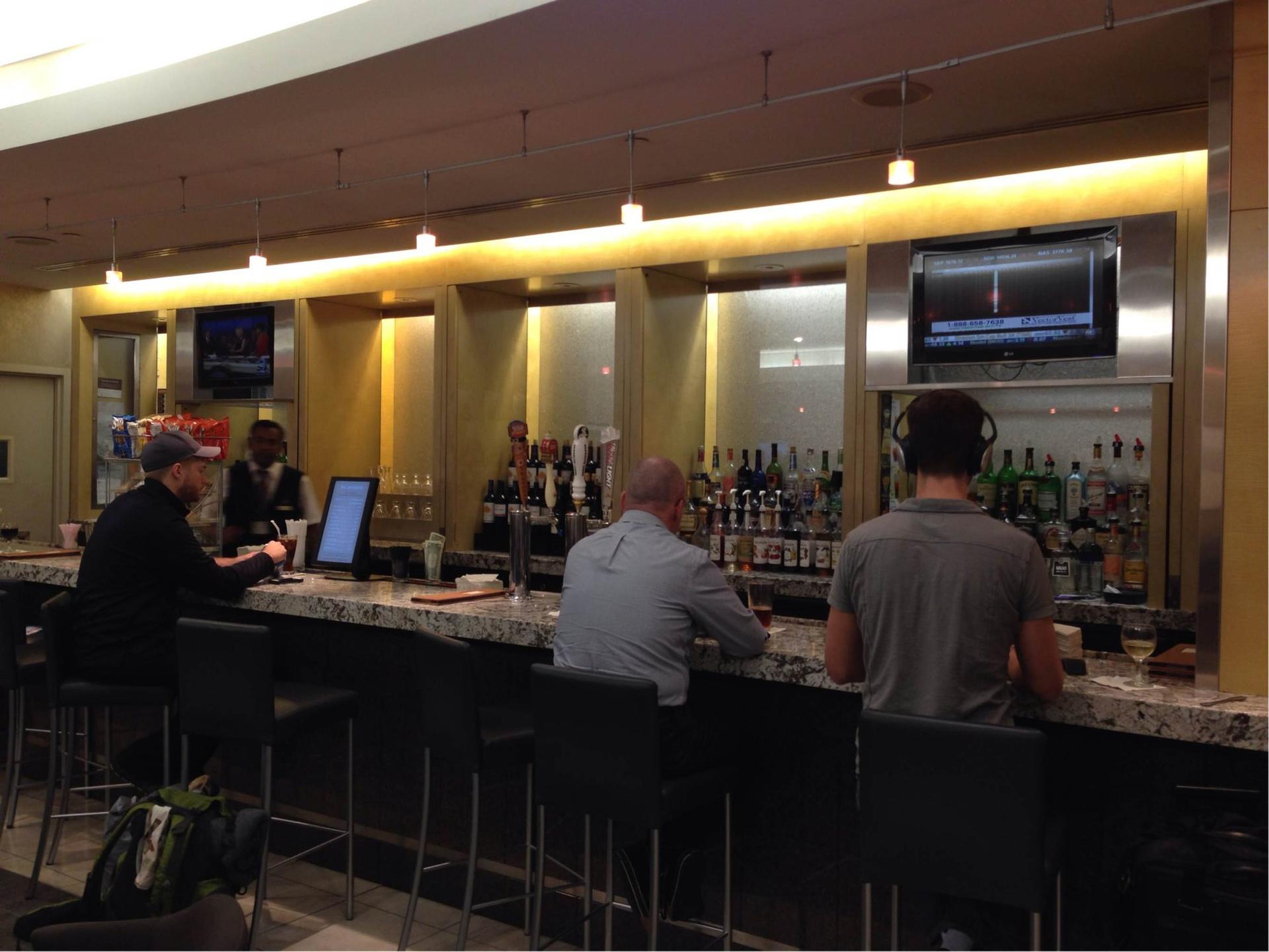 American Airlines Admirals Club image 12 of 25