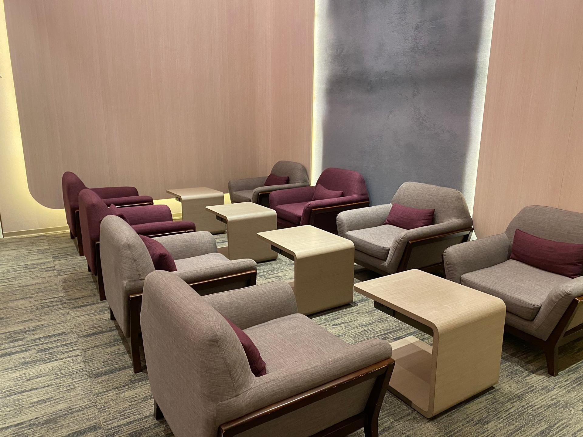 China Airlines Lounge (V2) image 10 of 20