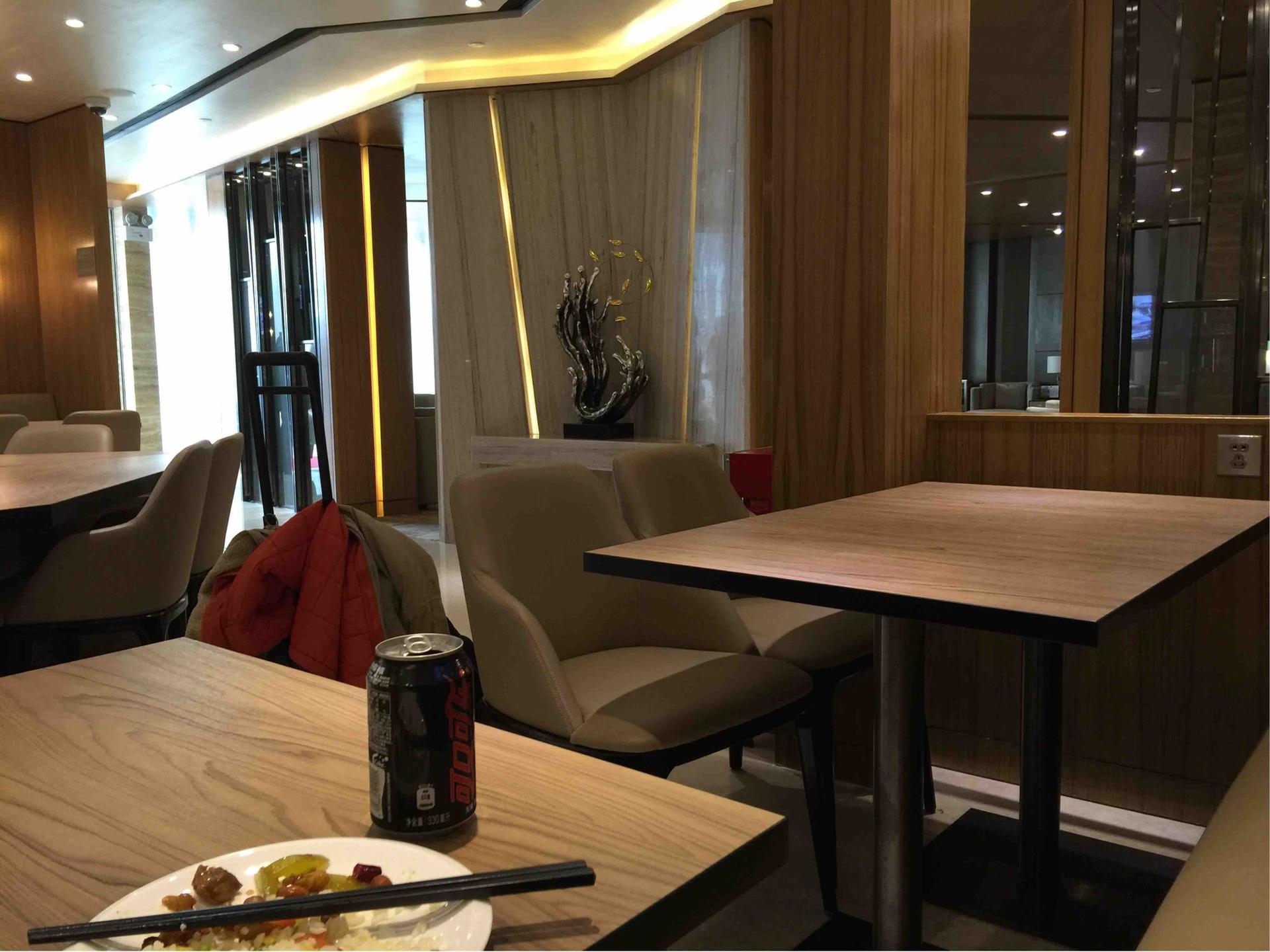 Baiyun Airport First Class Lounge (Closed For Renovation) image 4 of 10