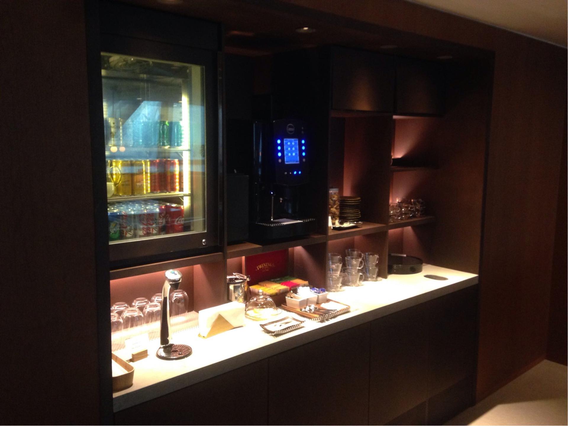 Cathay Pacific First and Business Class Lounge image 16 of 69