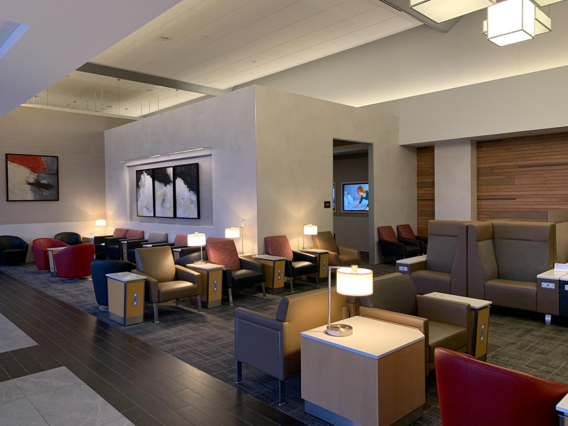 American Airlines Flagship Lounge image 42 of 55
