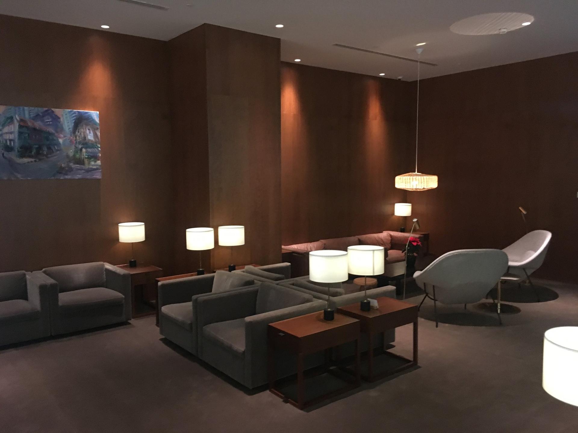 Cathay Pacific Lounge image 54 of 60