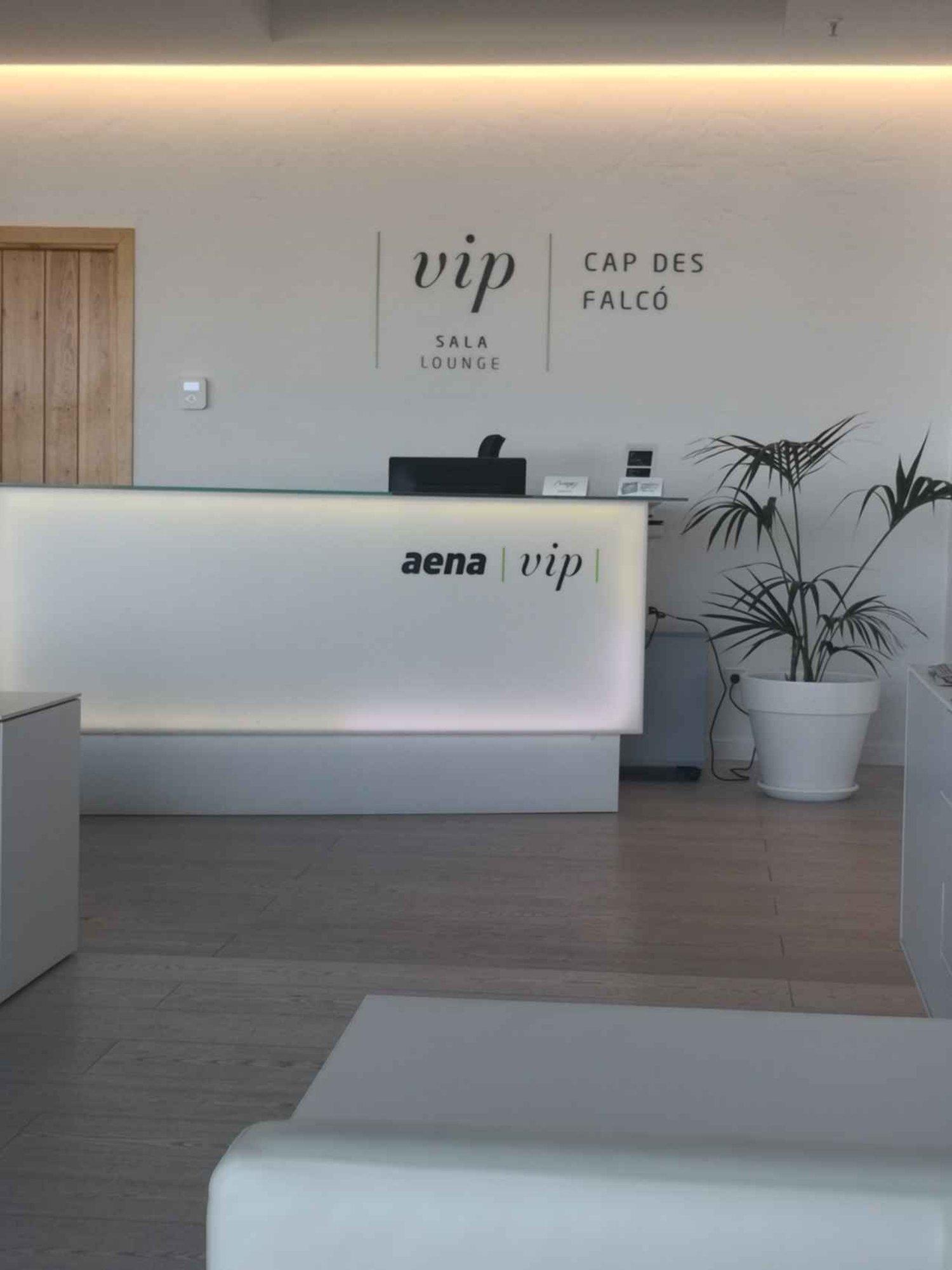 Sala VIP Cap Des Falco  image 5 of 12