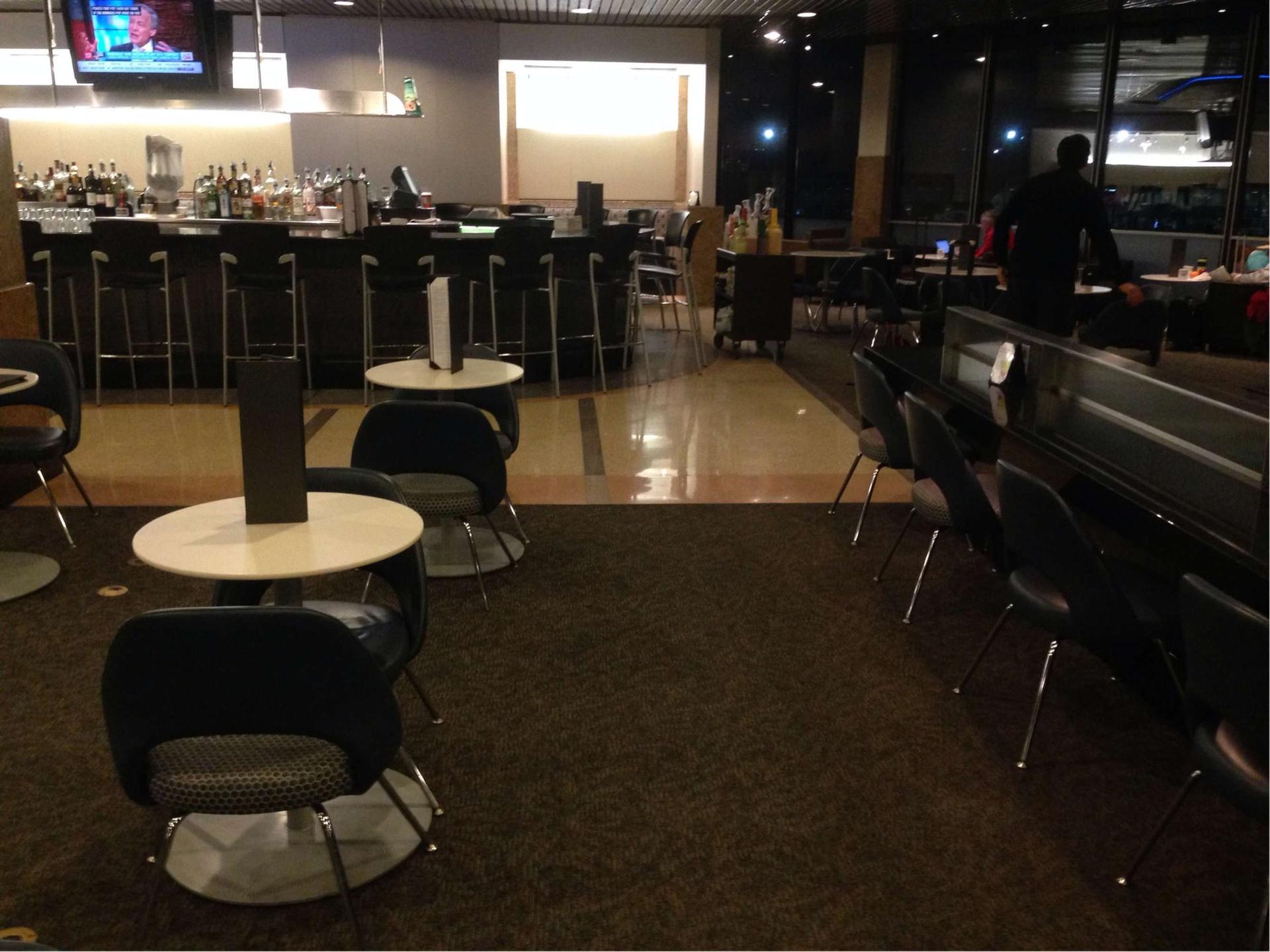 American Airlines Admirals Club image 7 of 50