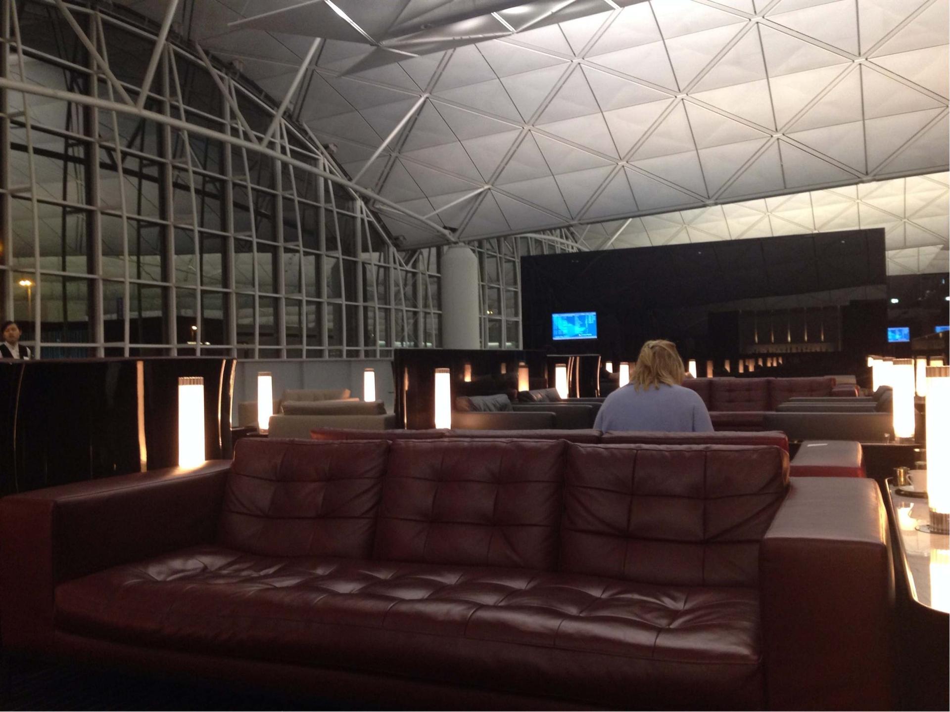 Cathay Pacific The Wing First Class Lounge image 25 of 89
