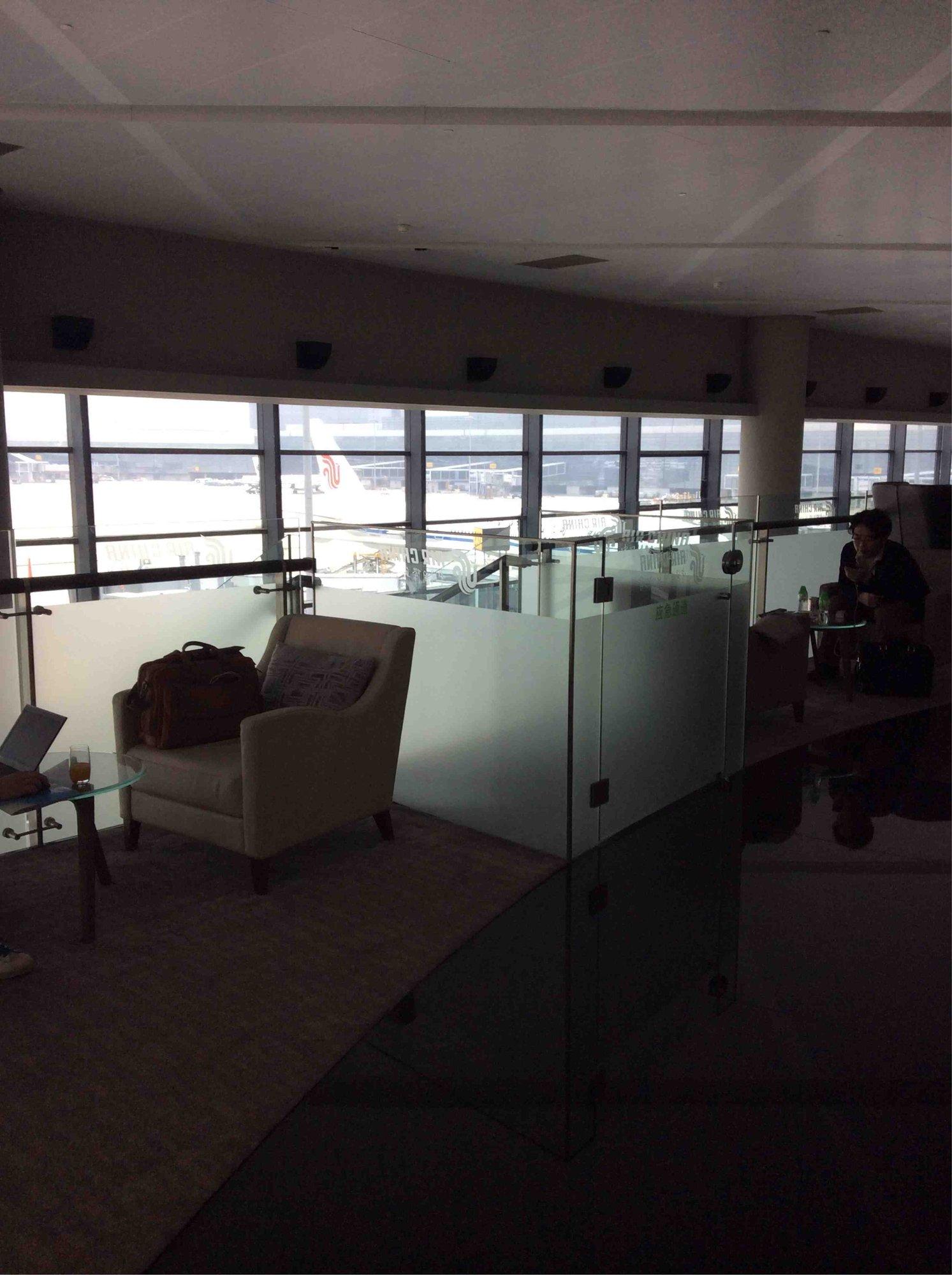 V8 Air China First & Business Class Lounge image 3 of 9