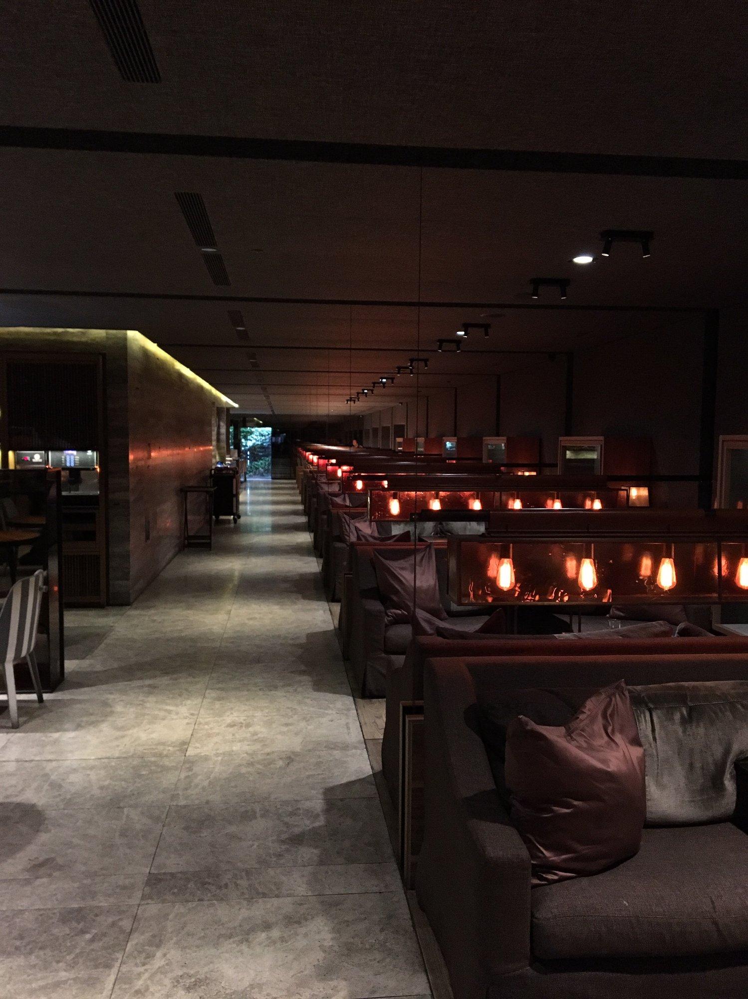 China Airlines Lounge (V1) image 36 of 44