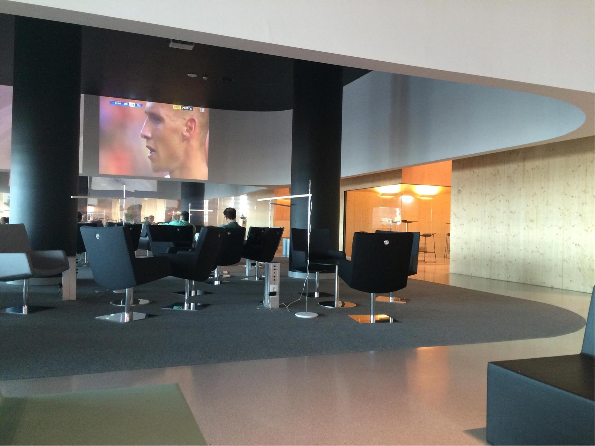 ANA Airport Lounge image 7 of 49