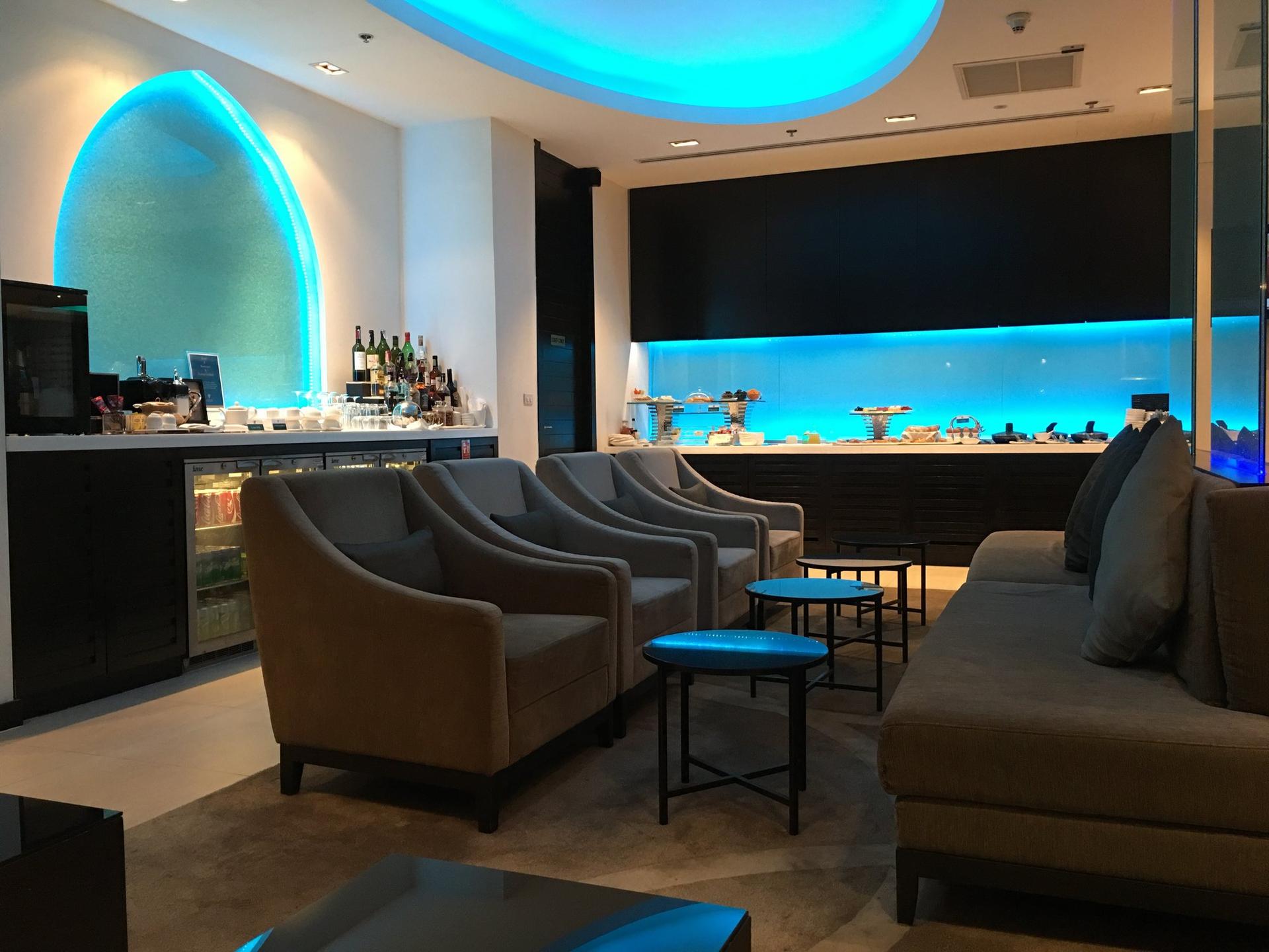 Oman Air First and Business Class Lounge image 6 of 50