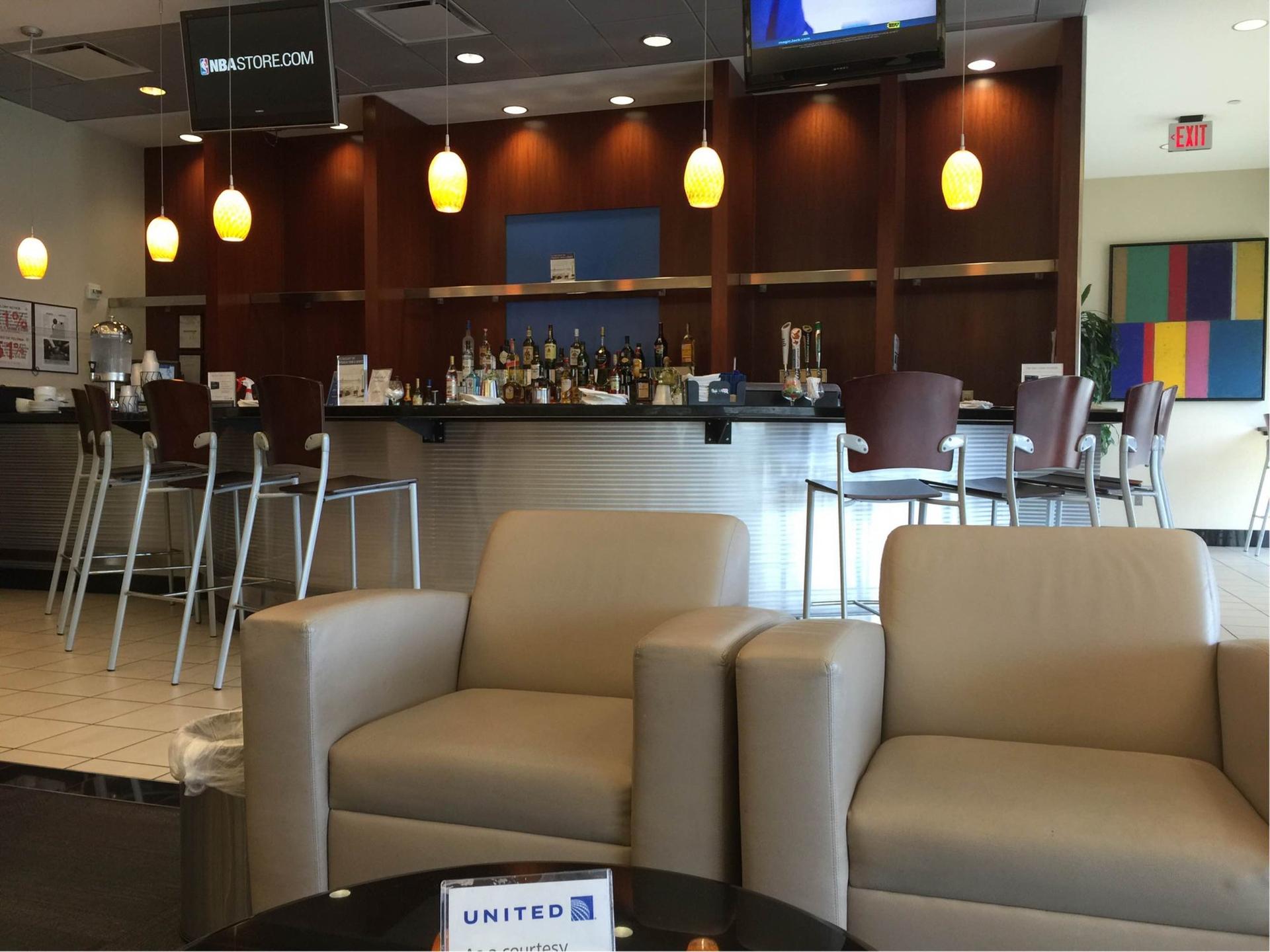 United Airlines United Club image 2 of 3