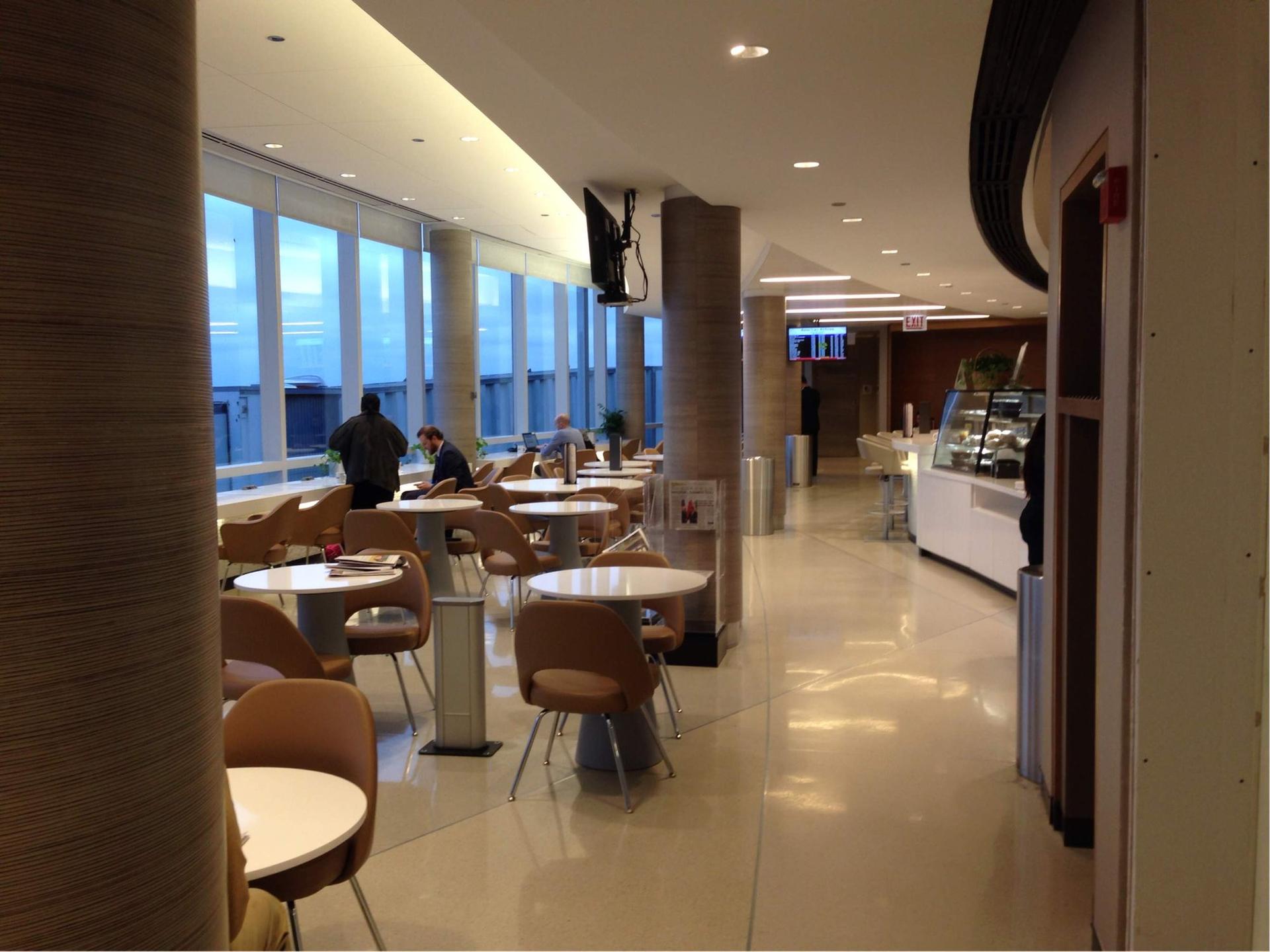 American Airlines Admirals Club image 9 of 50