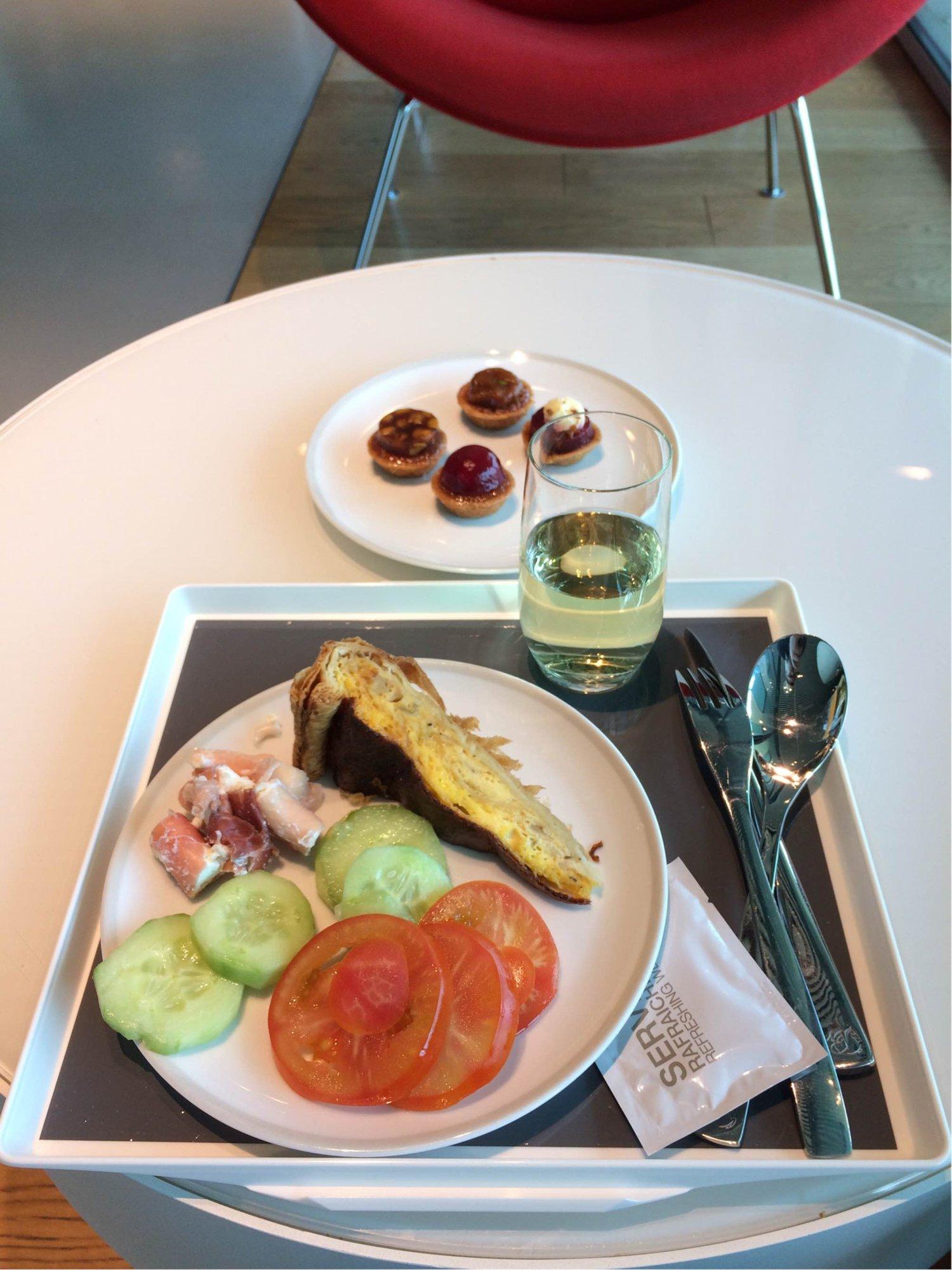 Air France Lounge (Concourse M) image 1 of 17
