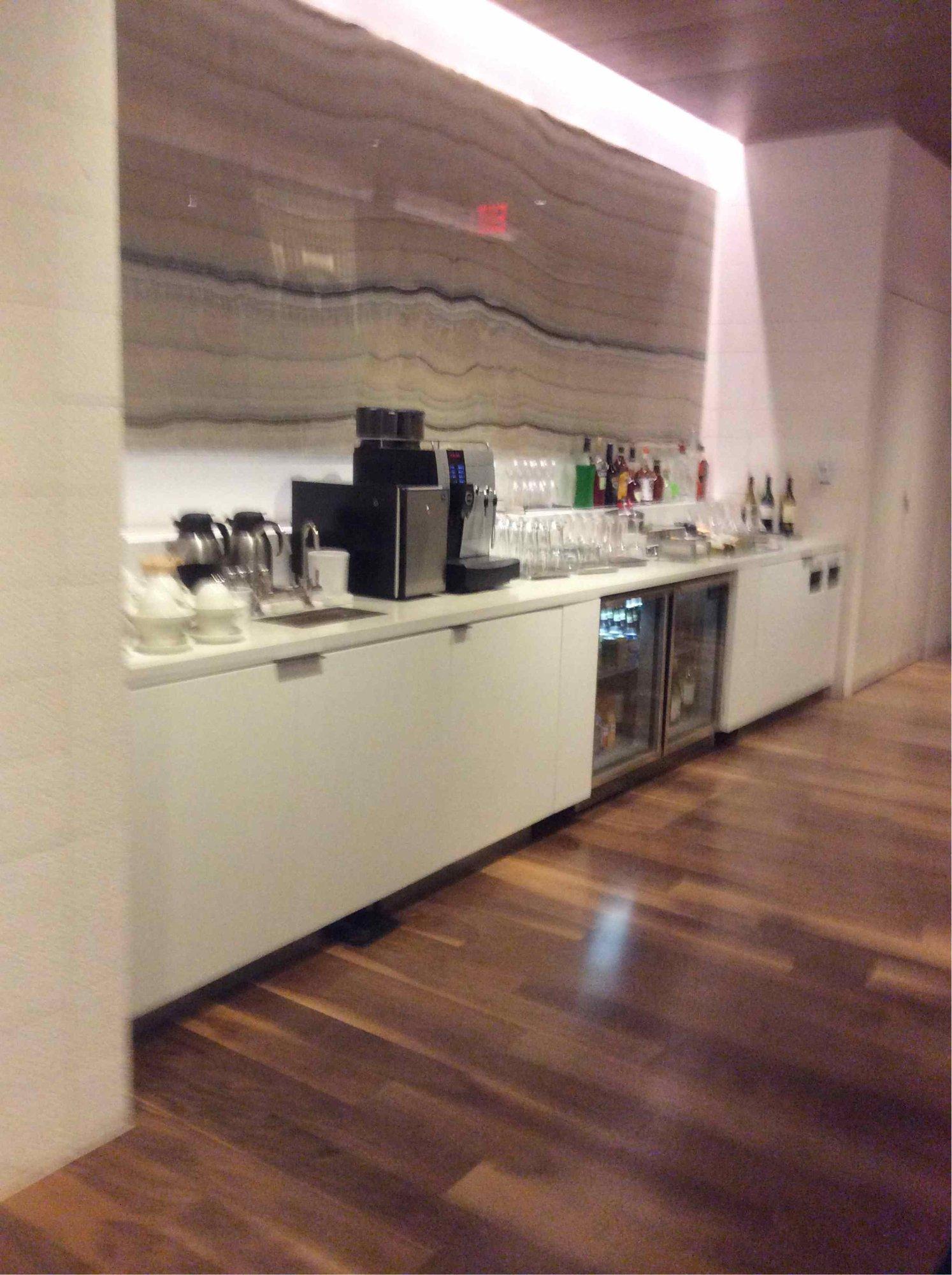 Star Alliance First Class Lounge image 5 of 25