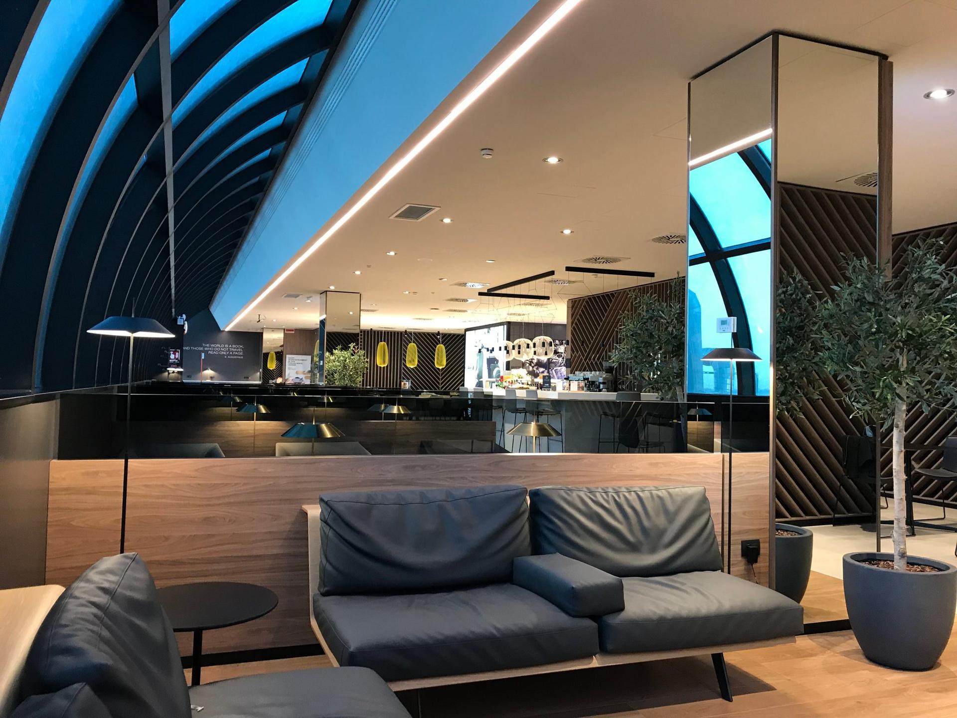 Star Alliance Lounge Rome image 2 of 2
