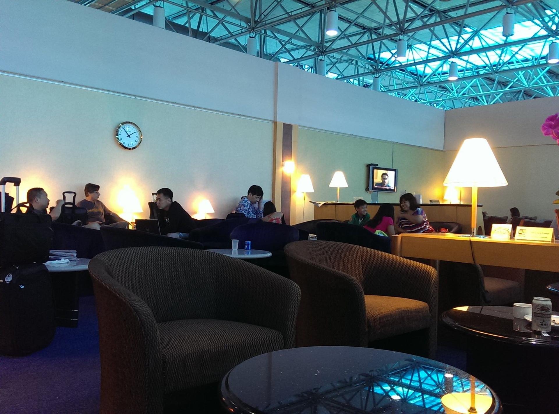 Singapore Airlines SilverKris Business Class Lounge image 6 of 14