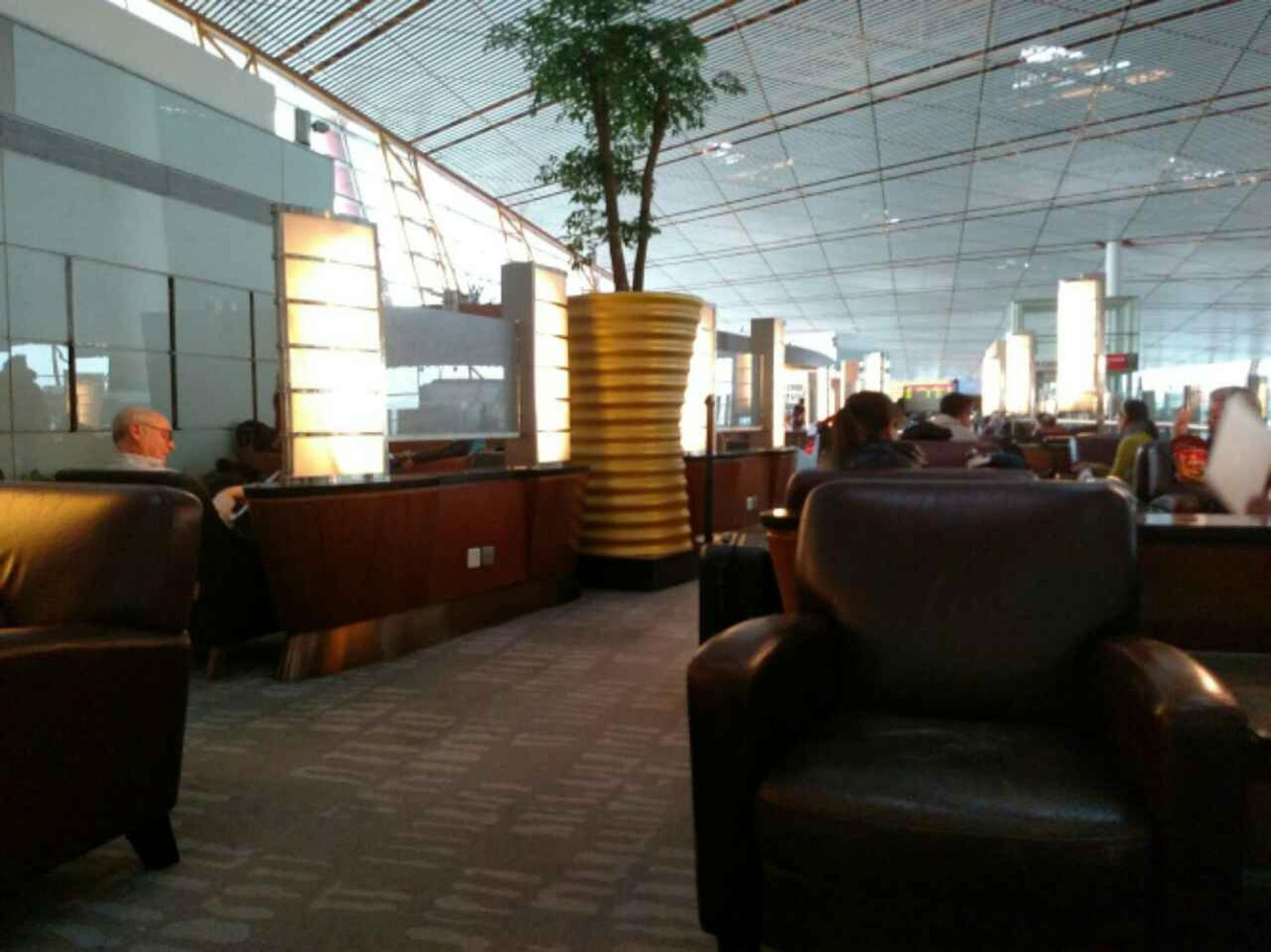 Air China First & Business Class Lounge image 9 of 12