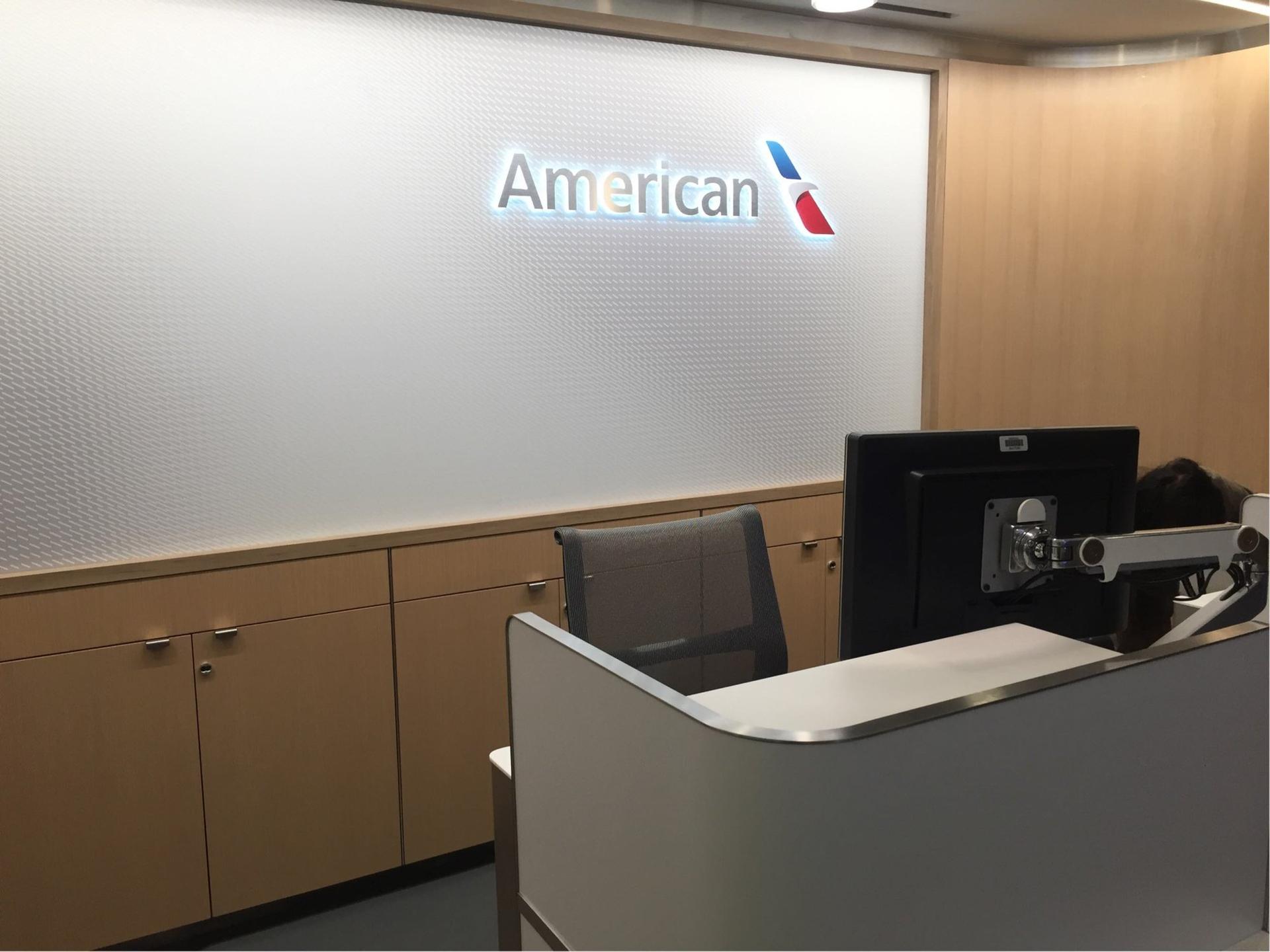 American Airlines Admirals Club (Gate A7) image 25 of 25