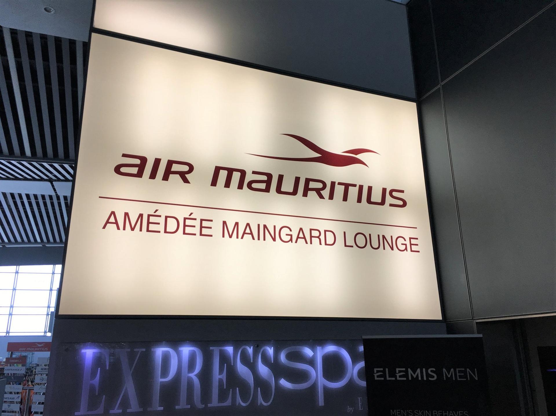 Air Mauritius Amedee Maingard Lounge image 39 of 43