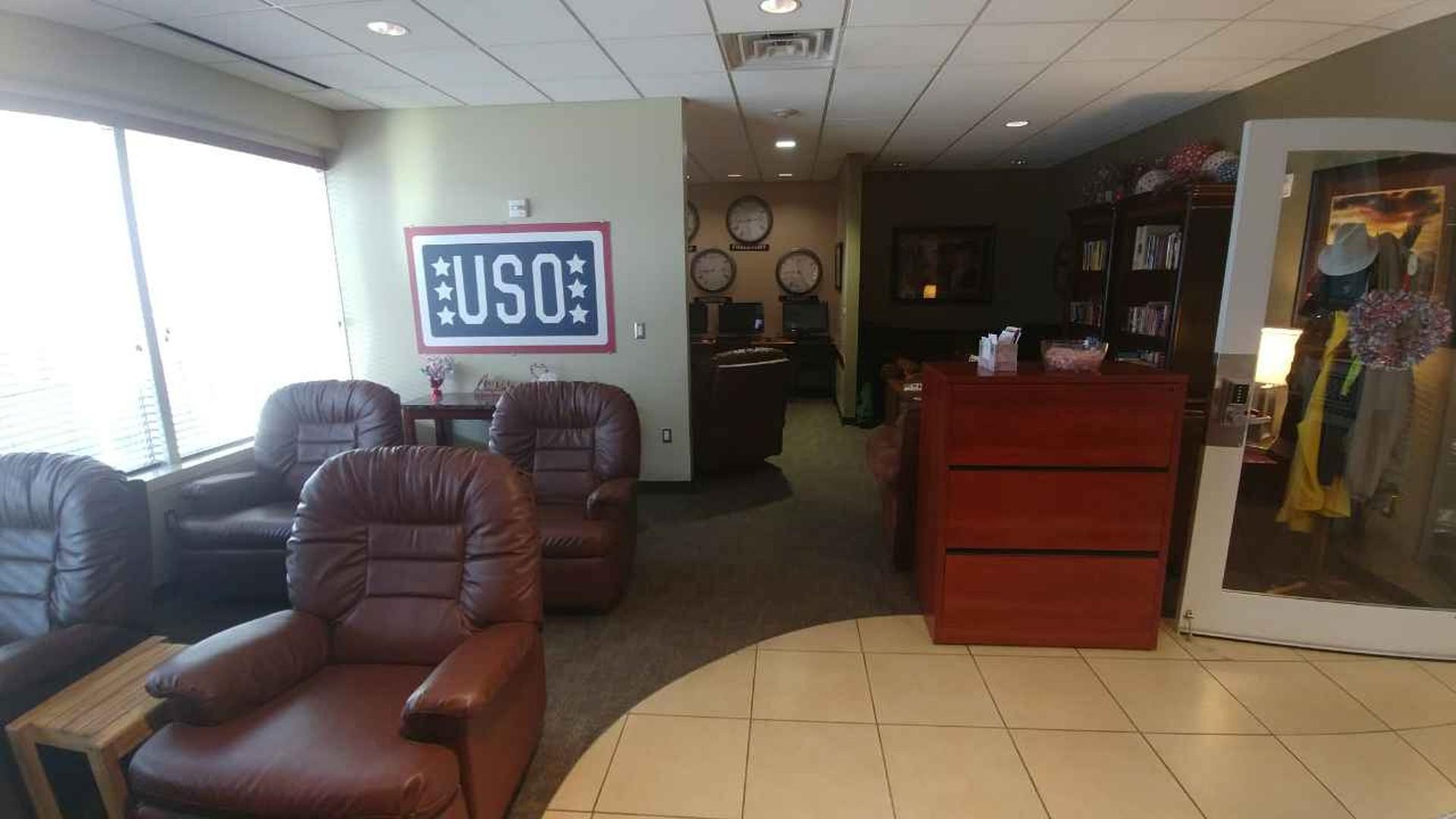 USO Lounge image 2 of 3