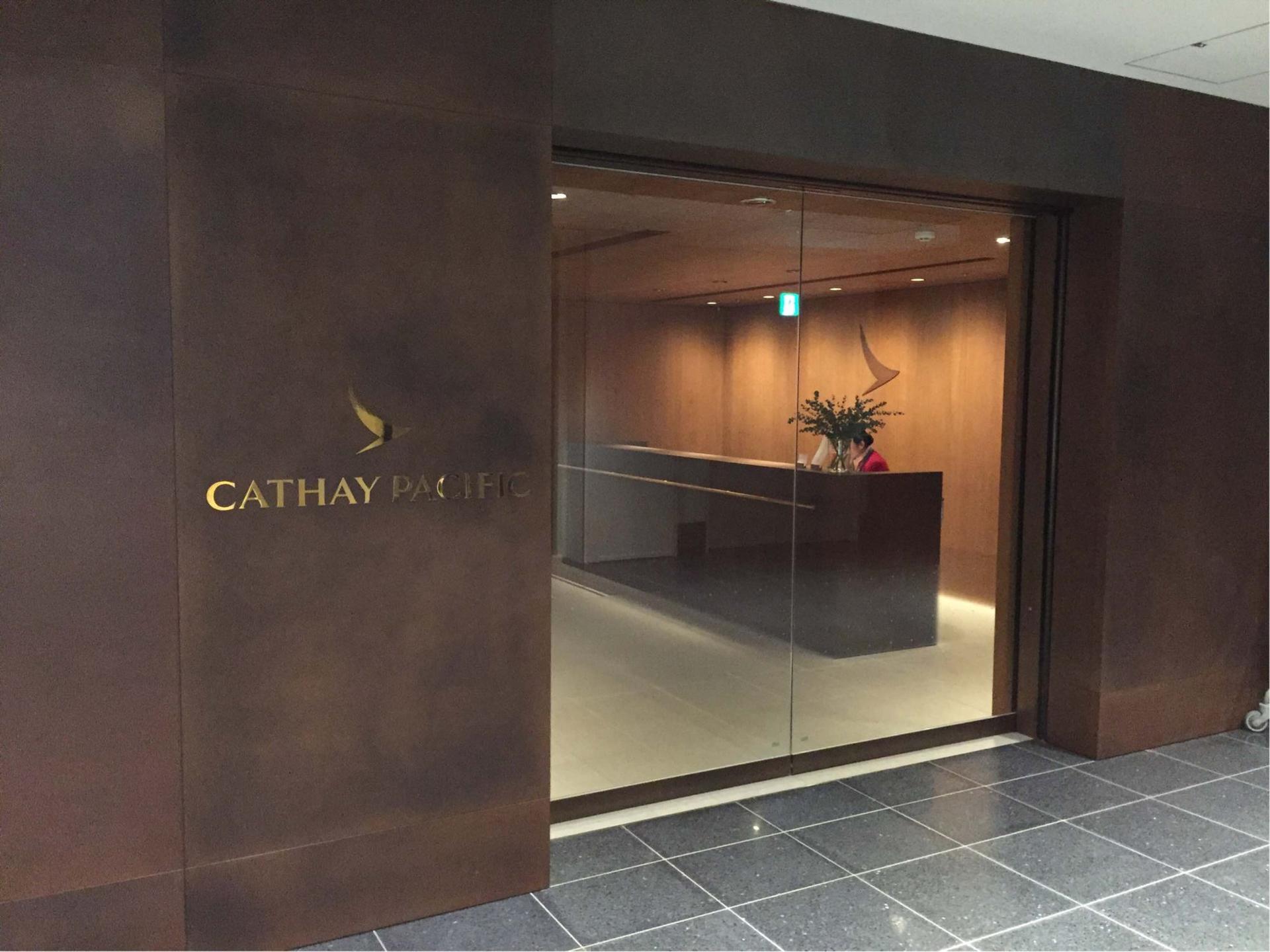 Cathay Pacific Lounge image 6 of 49