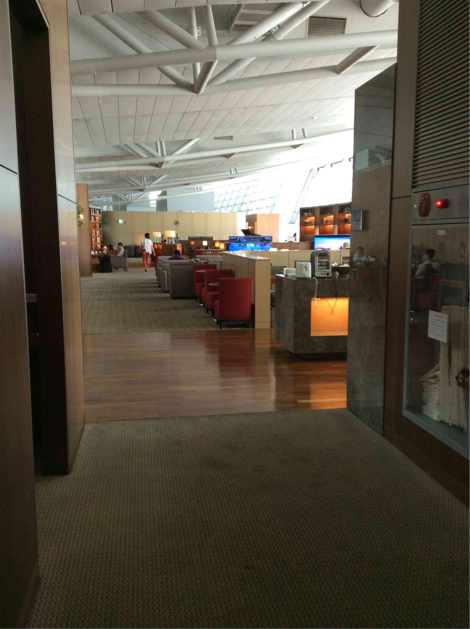 Asiana Airlines Business Class Lounge (East) image 45 of 59