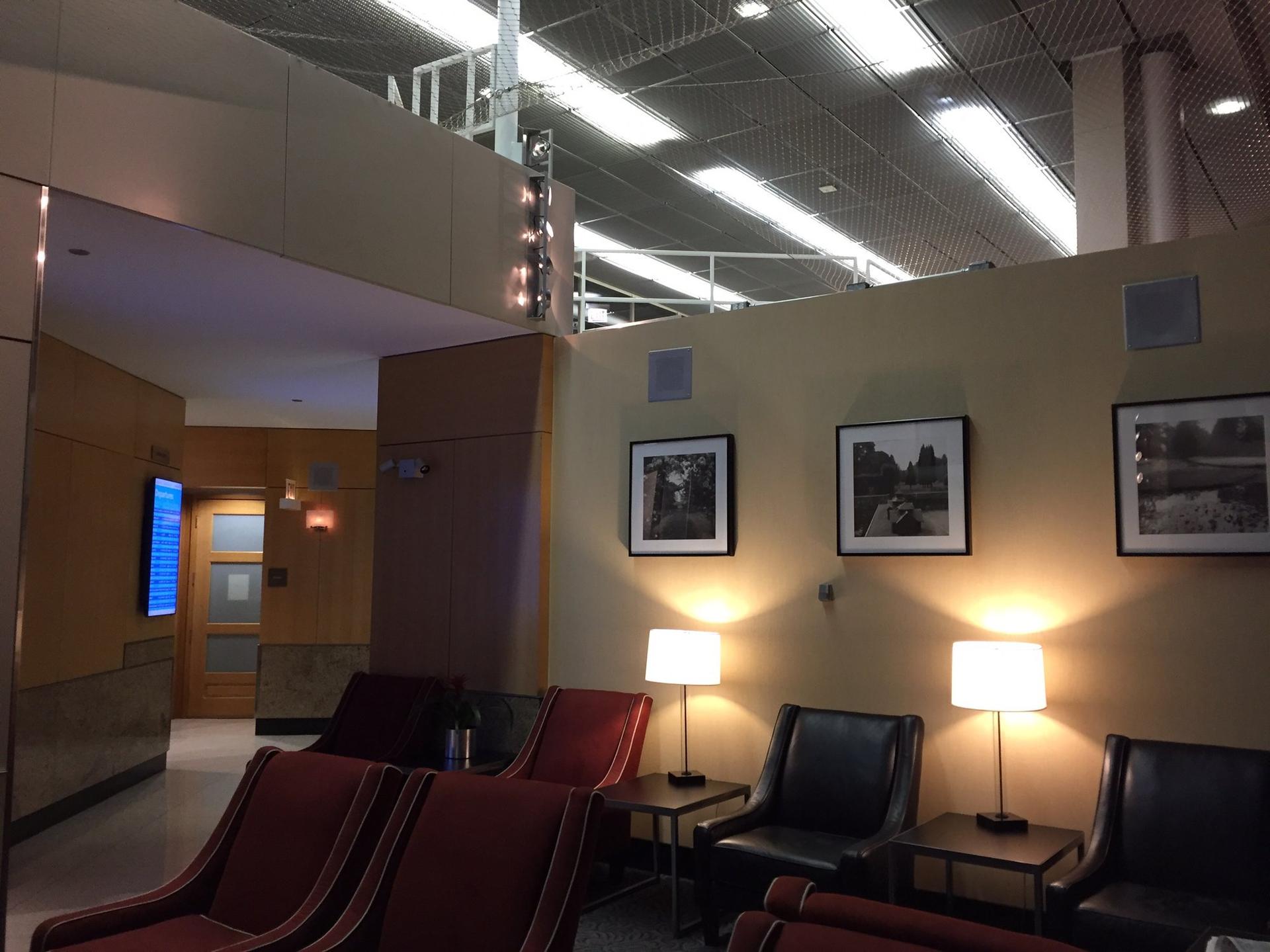 American Airlines Admirals Club image 1 of 6