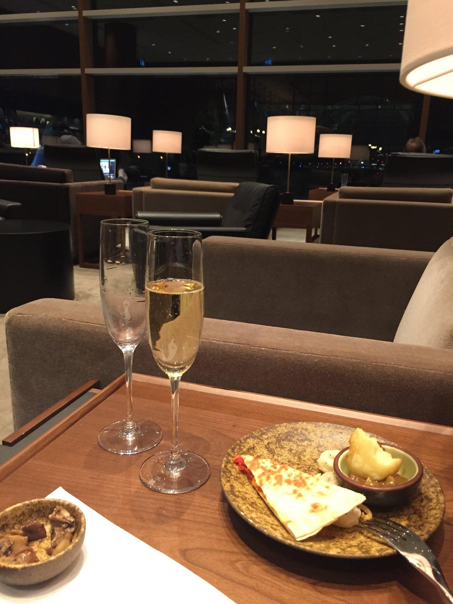 Cathay Pacific First and Business Class Lounge image 11 of 11