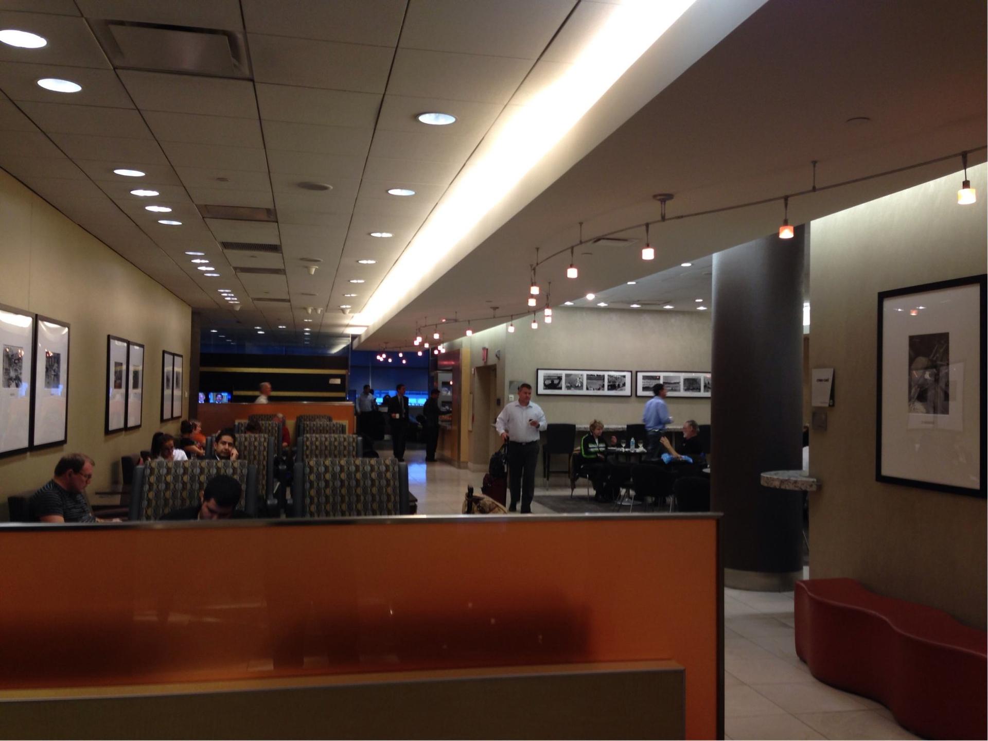 American Airlines Admirals Club image 6 of 25