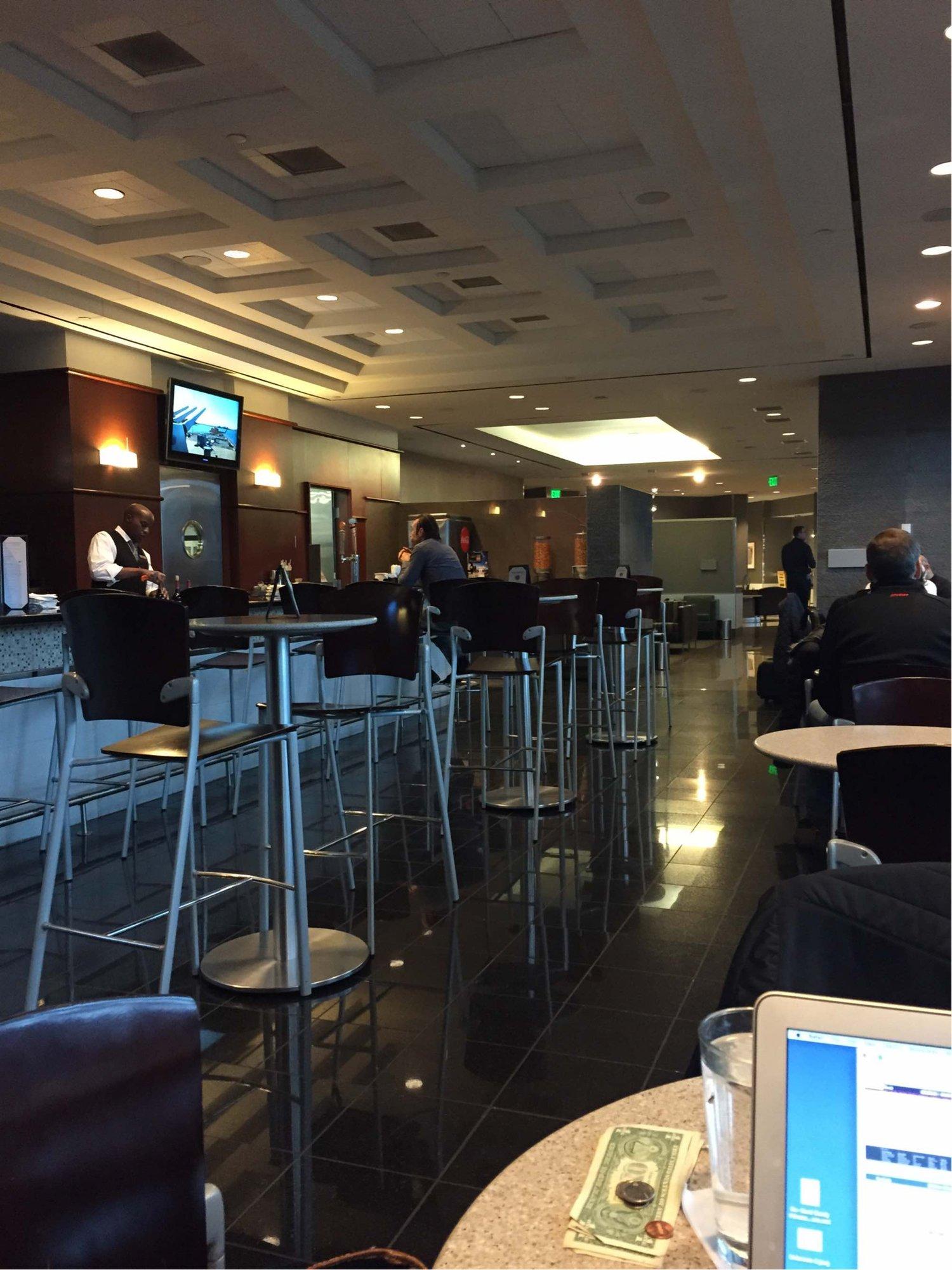 American Airlines Admirals Club image 2 of 12