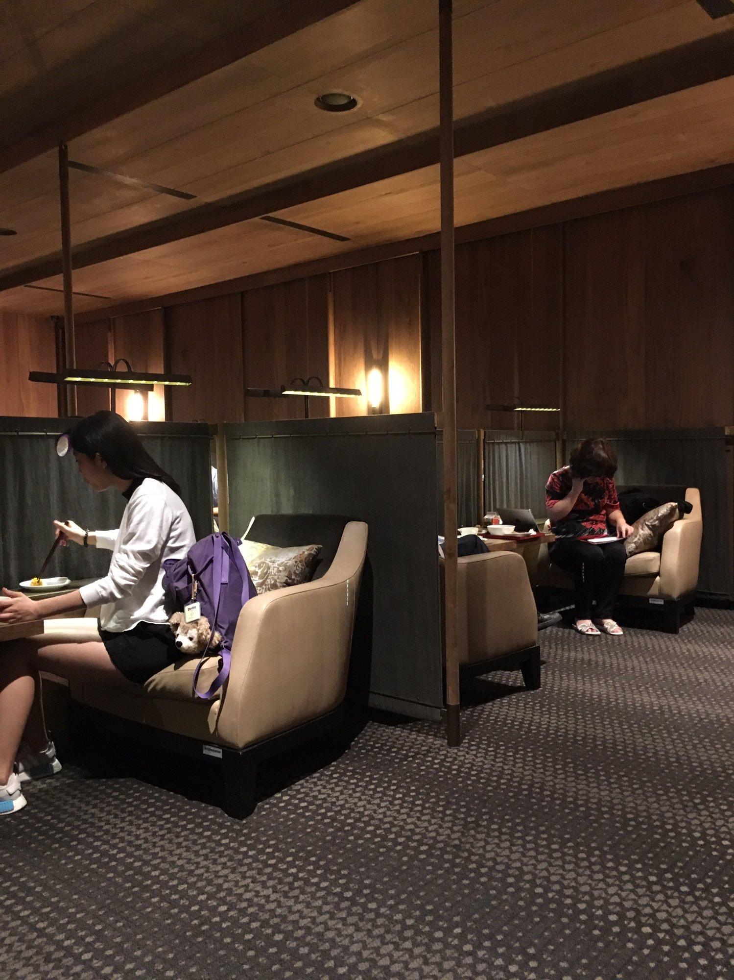 China Airlines Lounge (V1) image 23 of 44