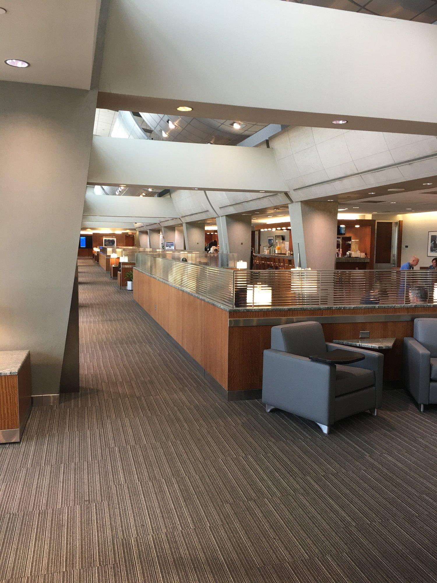 American Airlines Admirals Club image 22 of 48