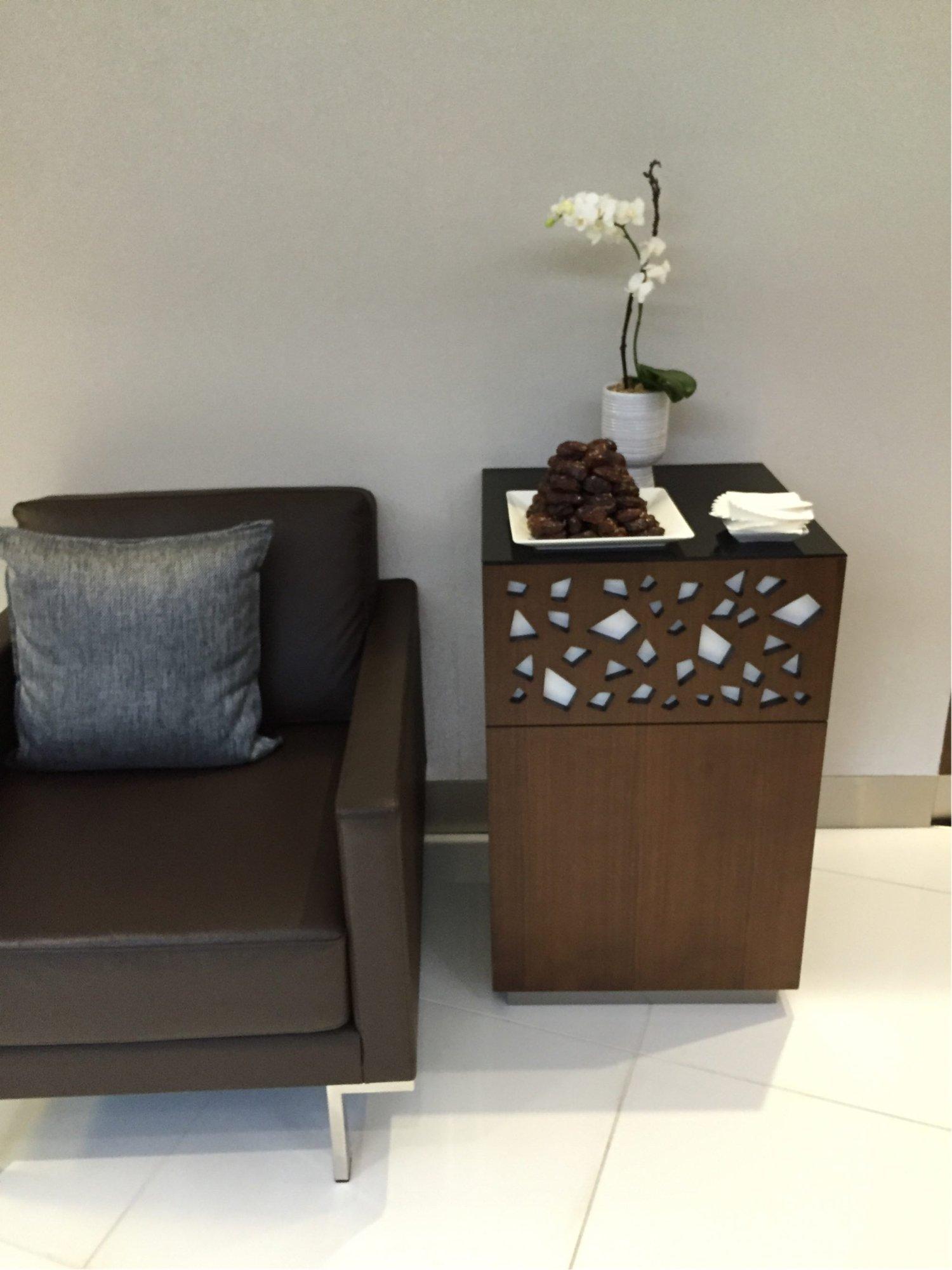 Etihad Airways First & Business Class Lounge image 8 of 17